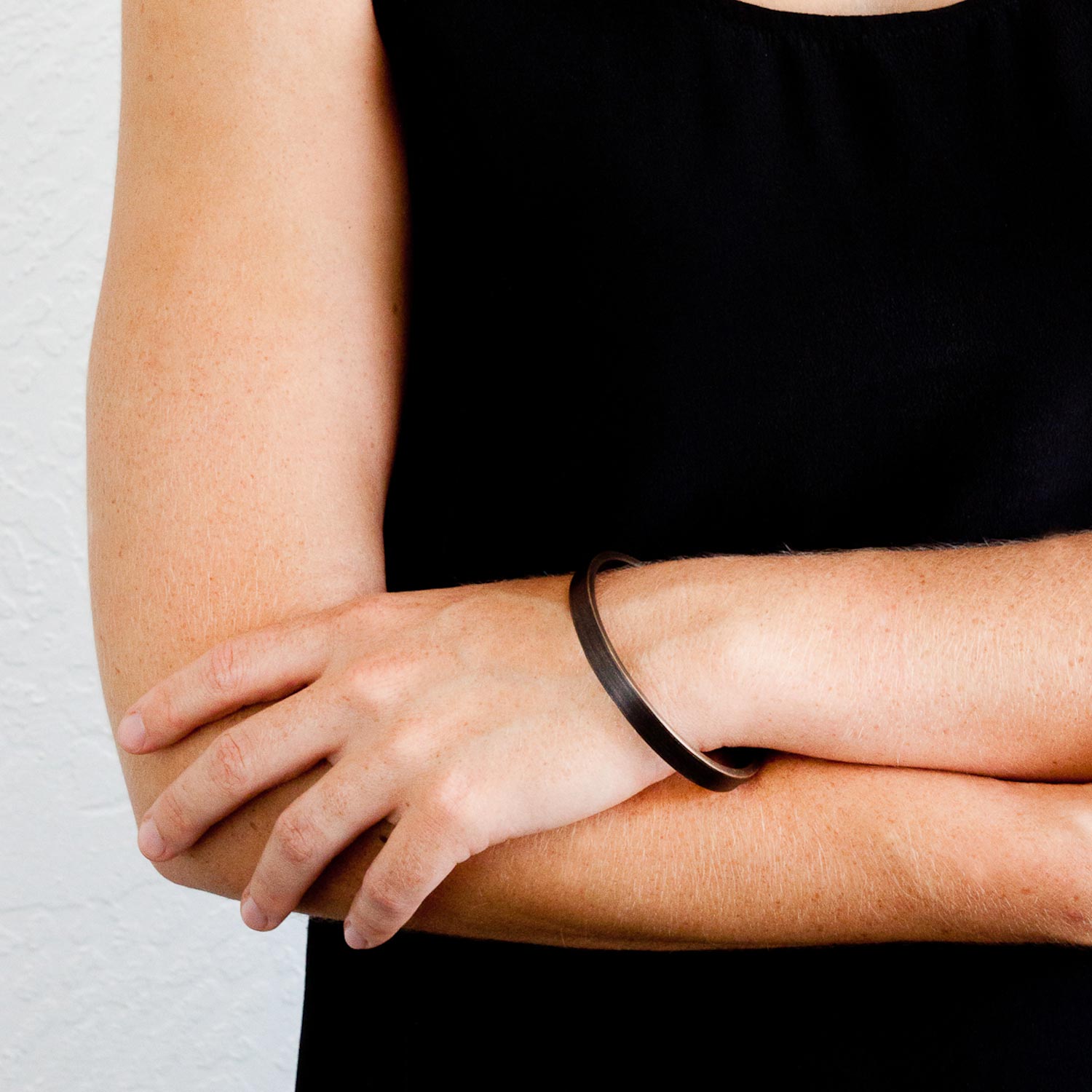 Marmol Radziner: Small Elliptical Bangle in Distressed