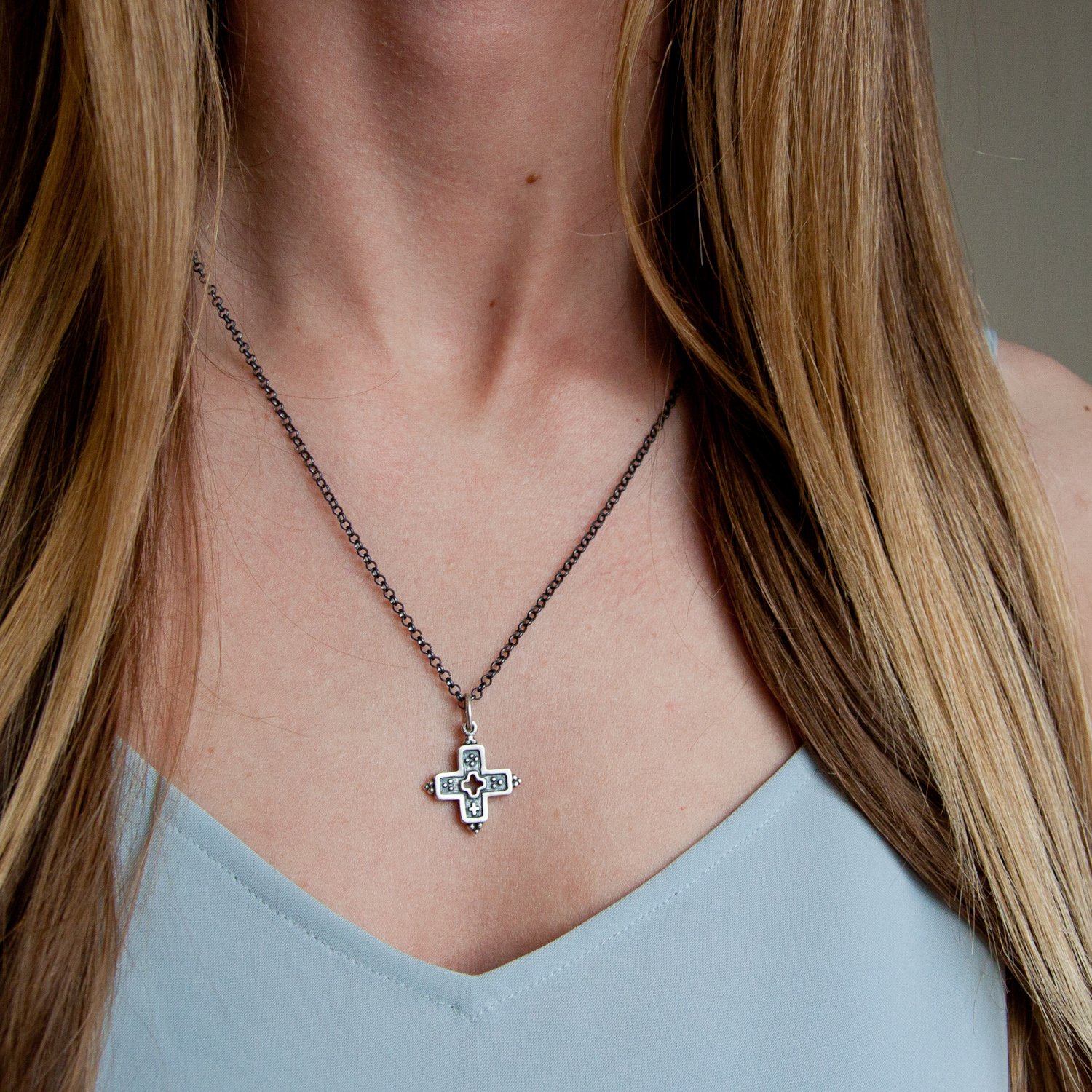Erica Molinari Trunk Show: ss baby cross cut out