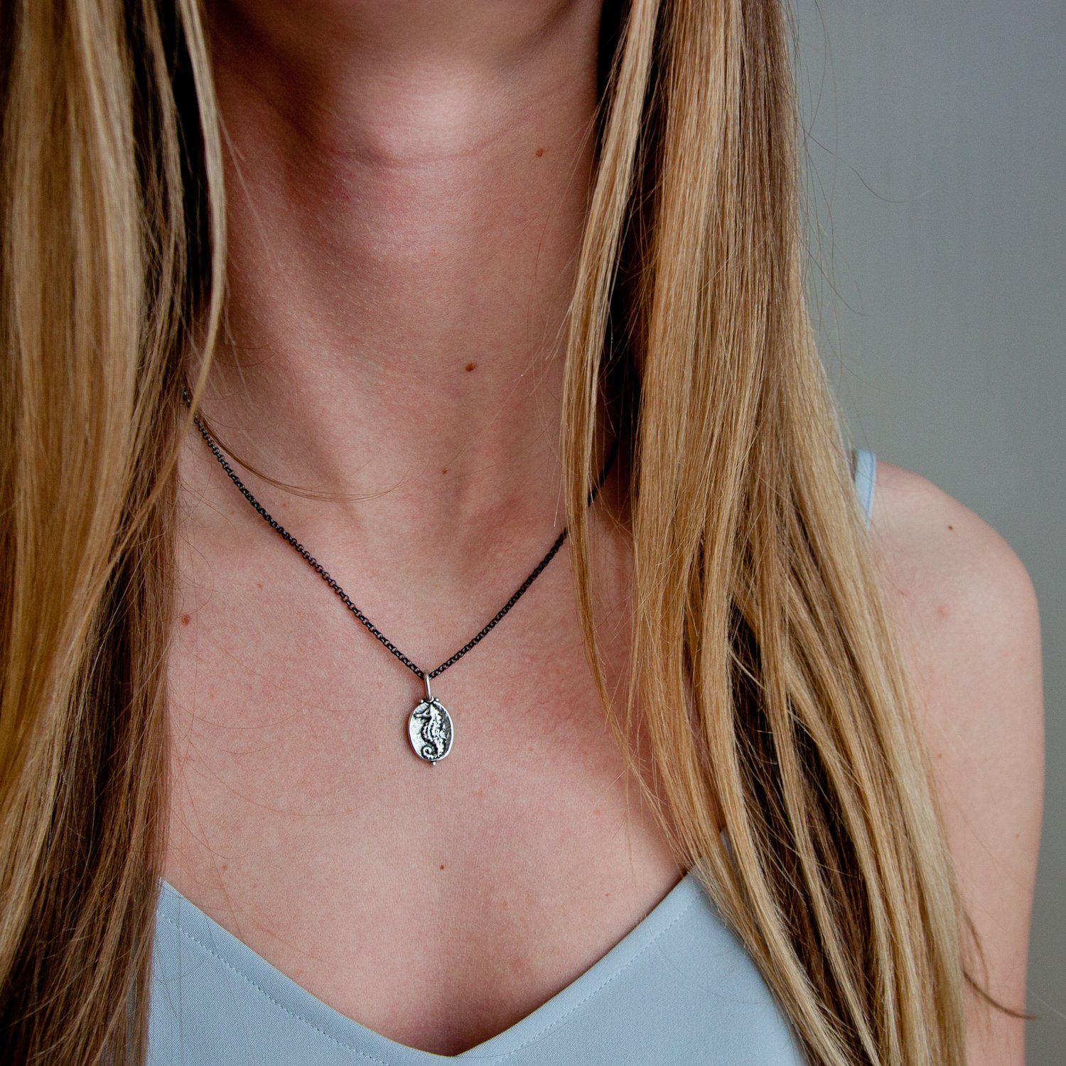 Erica Molinari Trunk Show: ss starfish and seahorse .01cts