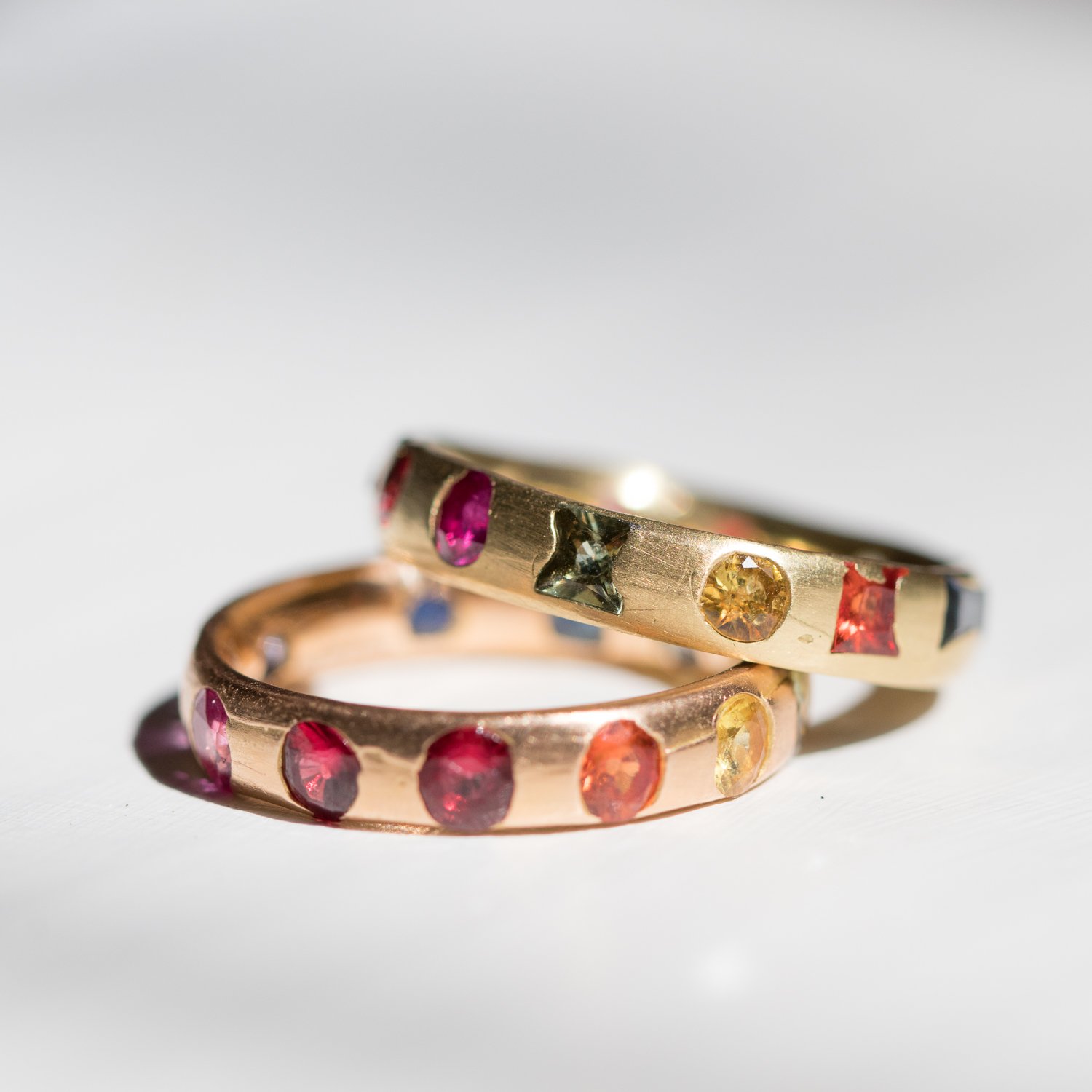 Polly Wales: Narrow Crystal Ring with Harlequin Sapphires in 18K Yellow Gold, size 6.5