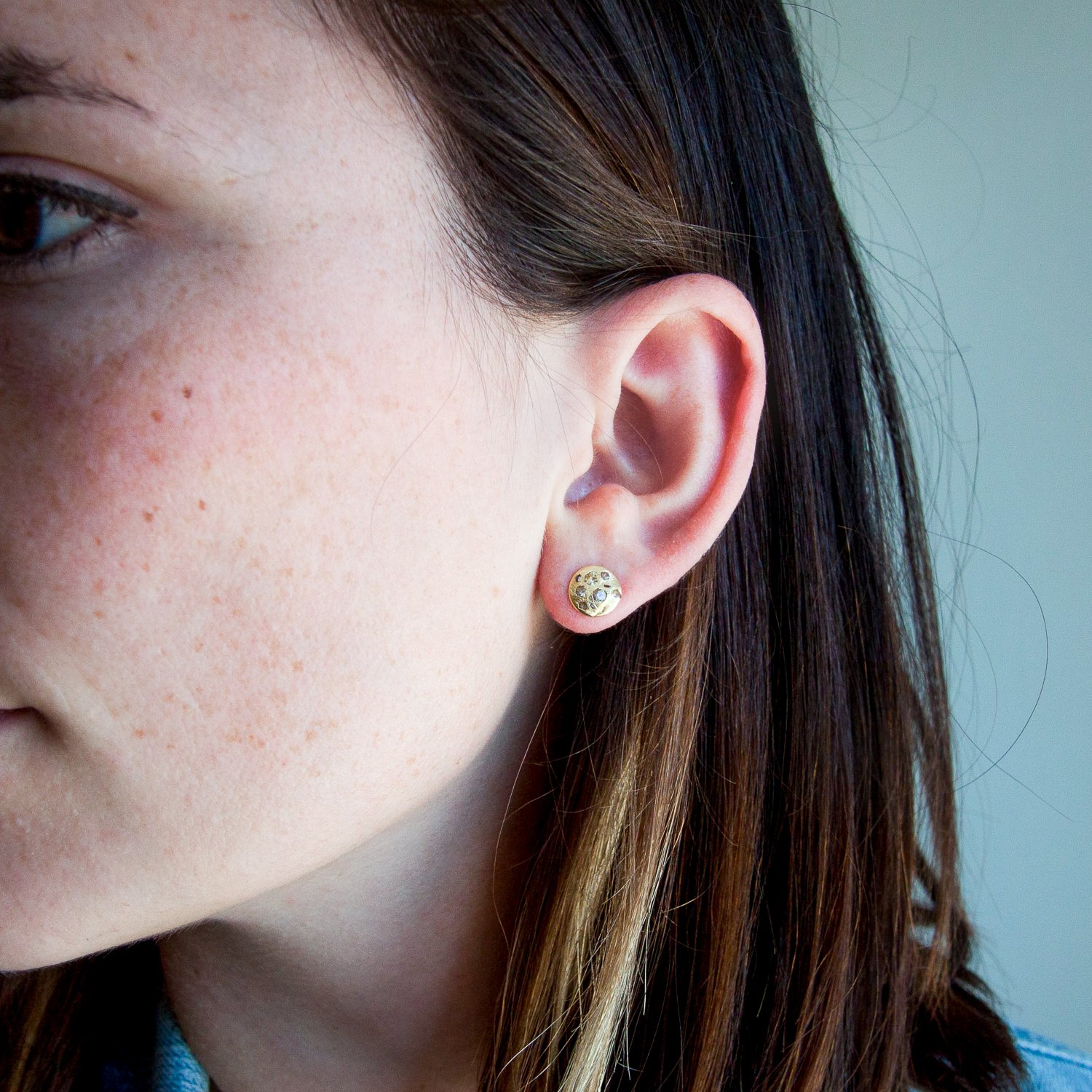 Polly Wales: Medium Disc Post Earrings w/ White Sapphires in 18k Gold