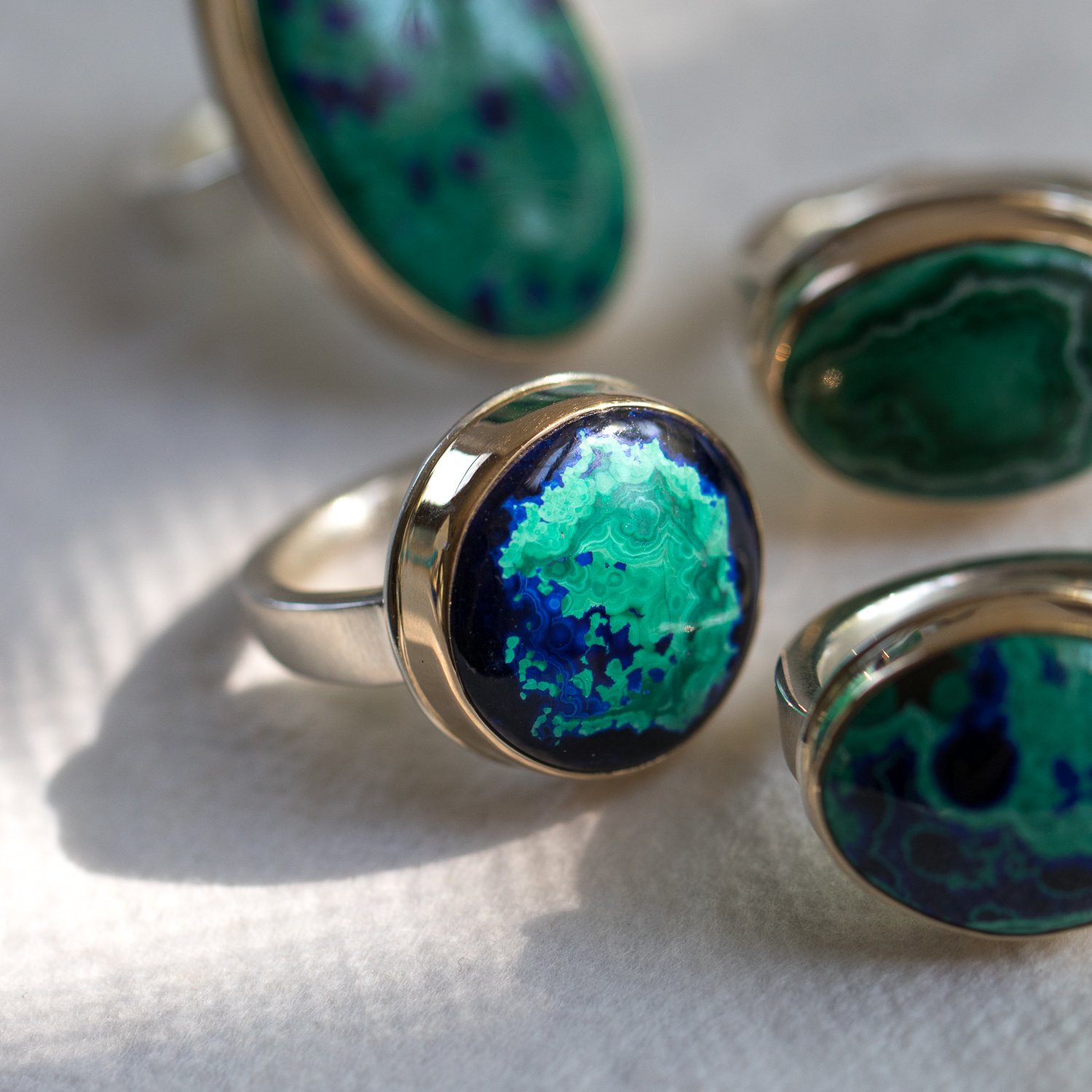 Jamie Joseph: SS & 14k Gold Ring w/ Medium Round Chrysocolla-Malachite-Azurite on tapered X band