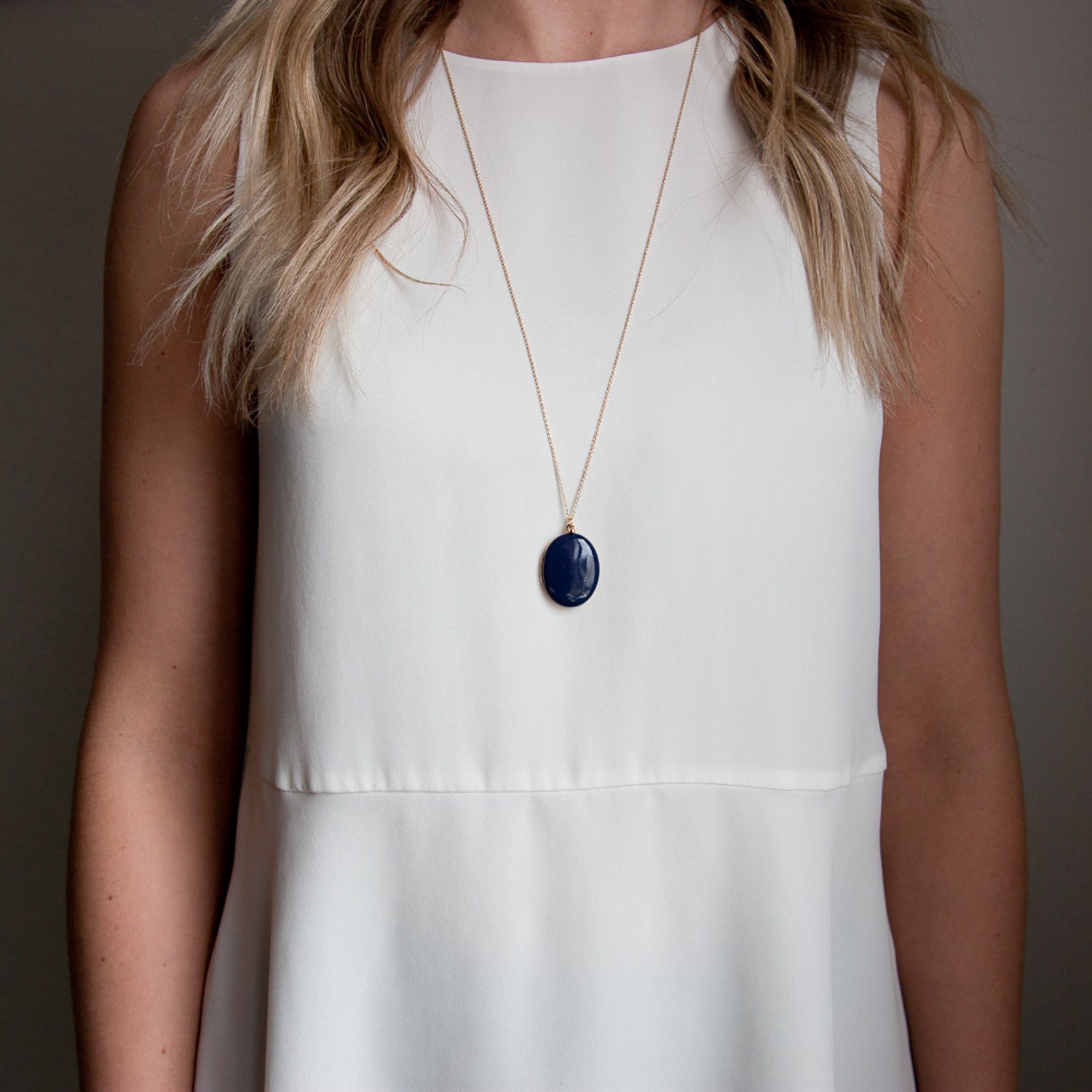 Trois Petits Points: Dark navy long locket Necklace