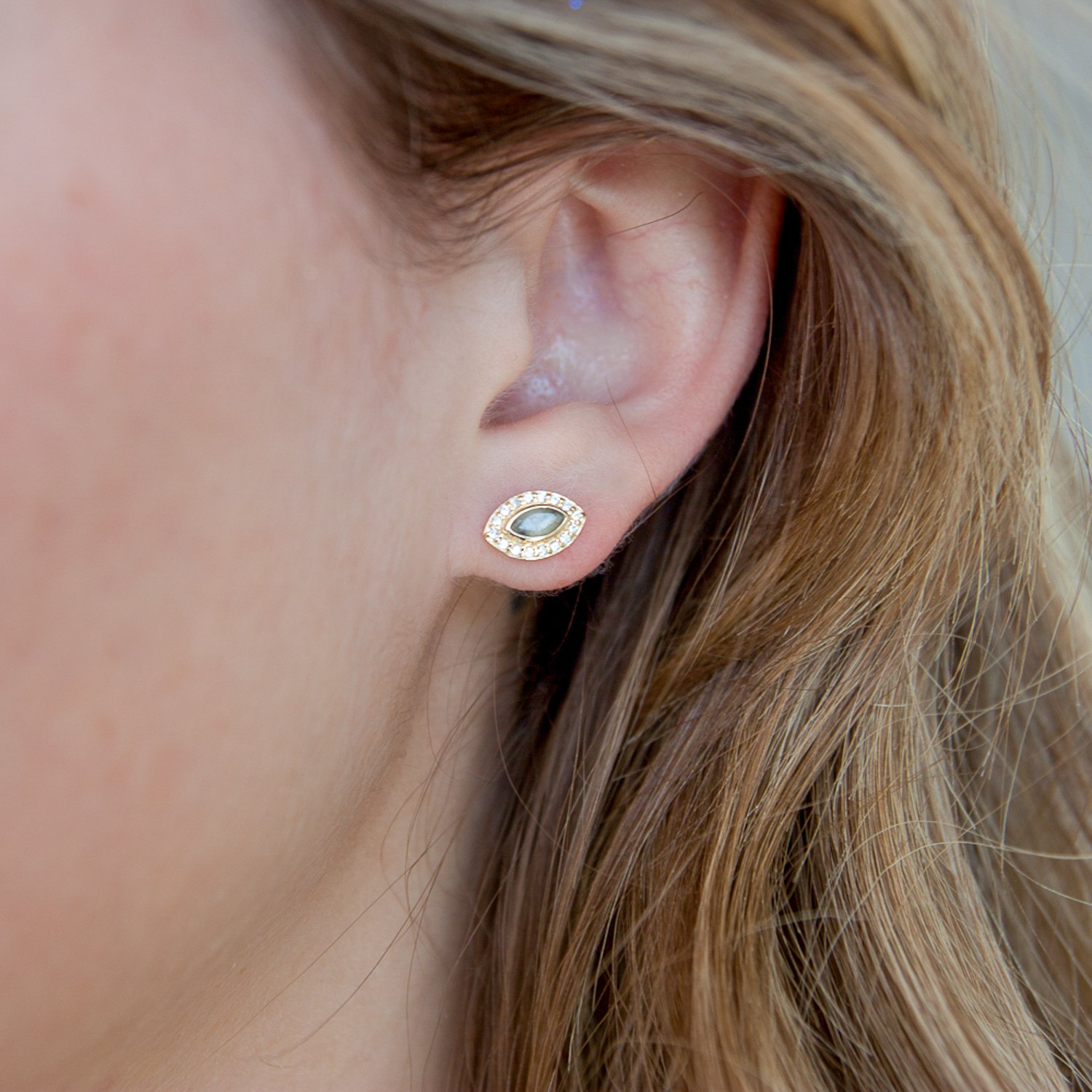 LuLu: Venice post earring with labradorite