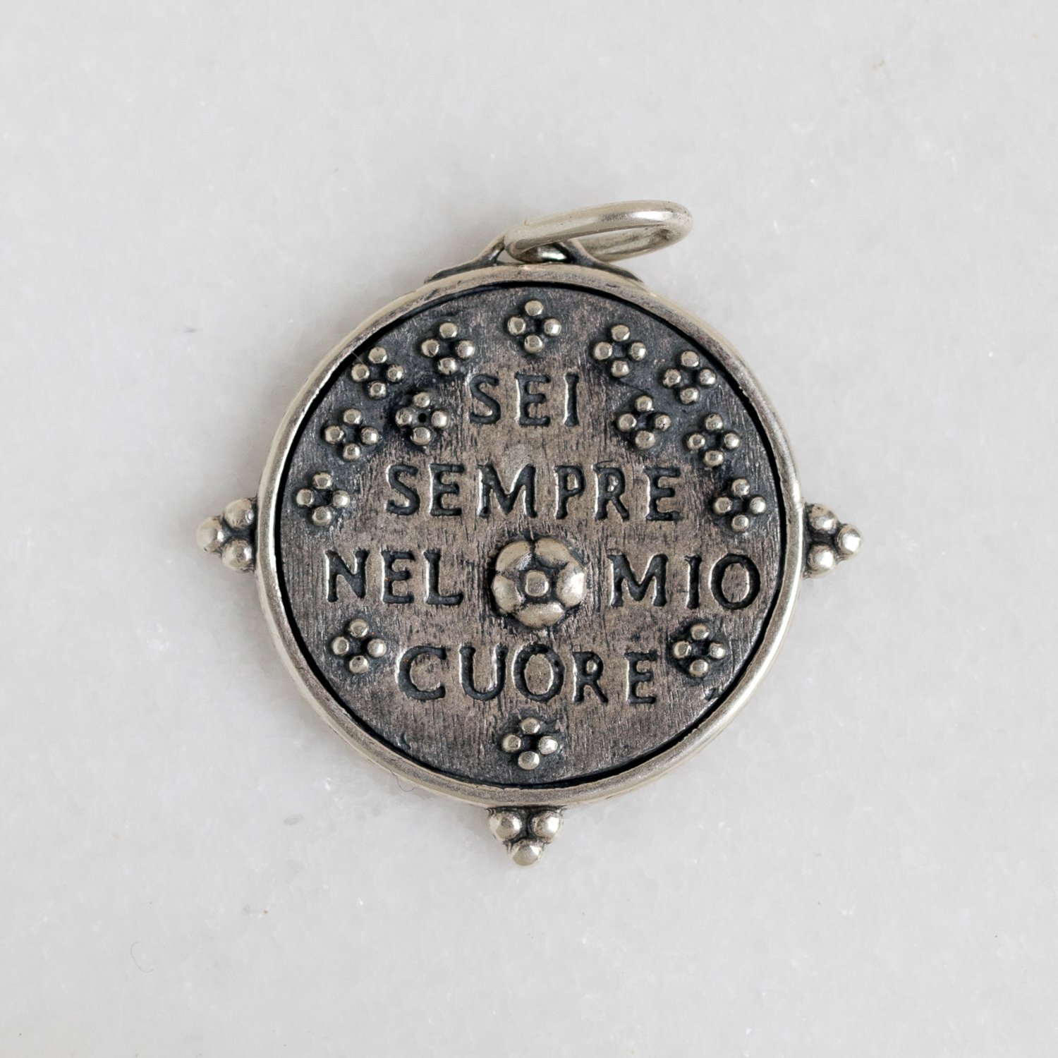 Erica Molinari Trunk Show: SS/18k FD1 cross charm Valor/strength
