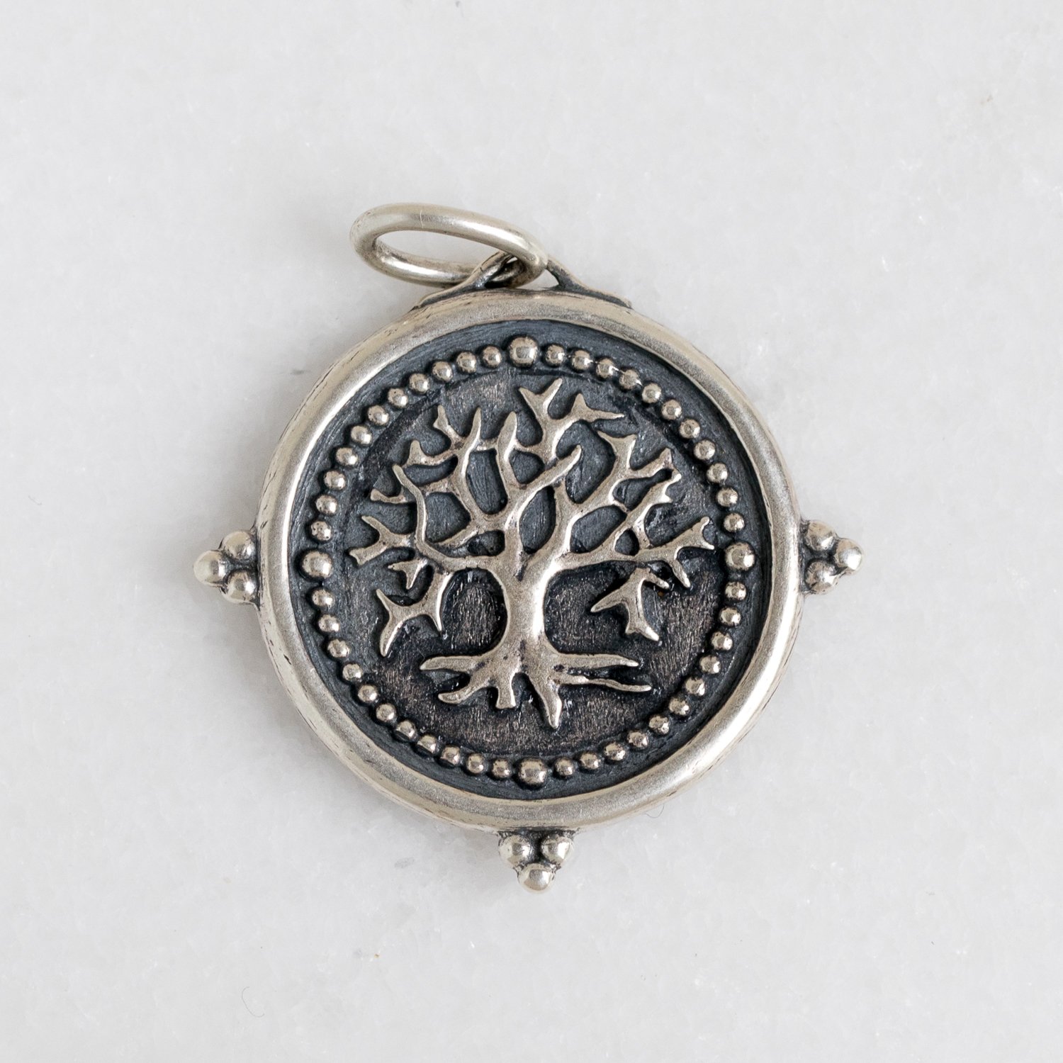 Erica Molinari Trunk Show: SS/18k FD1 cross charm Valor/strength