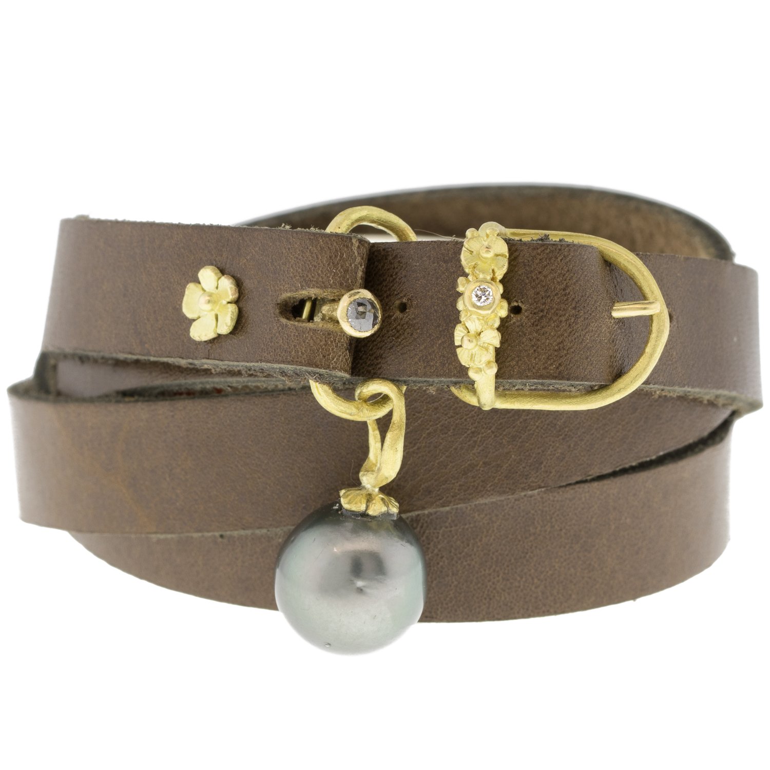 Lene Vibe: Bracelet, Leather wrap, Pearl, 18K gold, Diamond