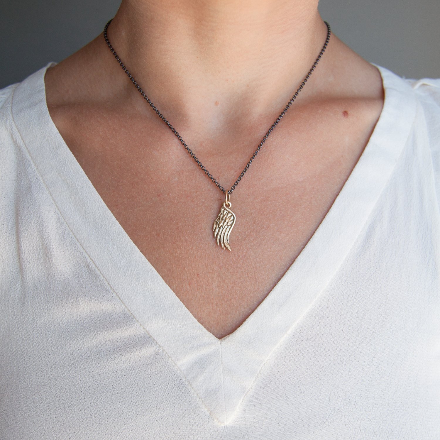 Erica Molinari: 14k medium wing