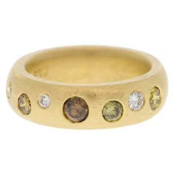 Alison Shiboski: Ring, 7 diamonds .76 TCW, 18K gold, size 6.