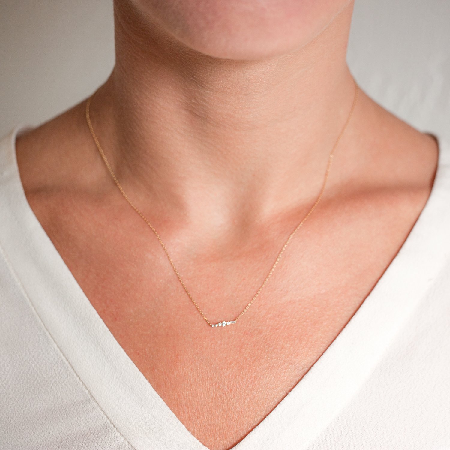 Suzanne Kalan: Necklace diamond bar YG 18K .08tcw 18"