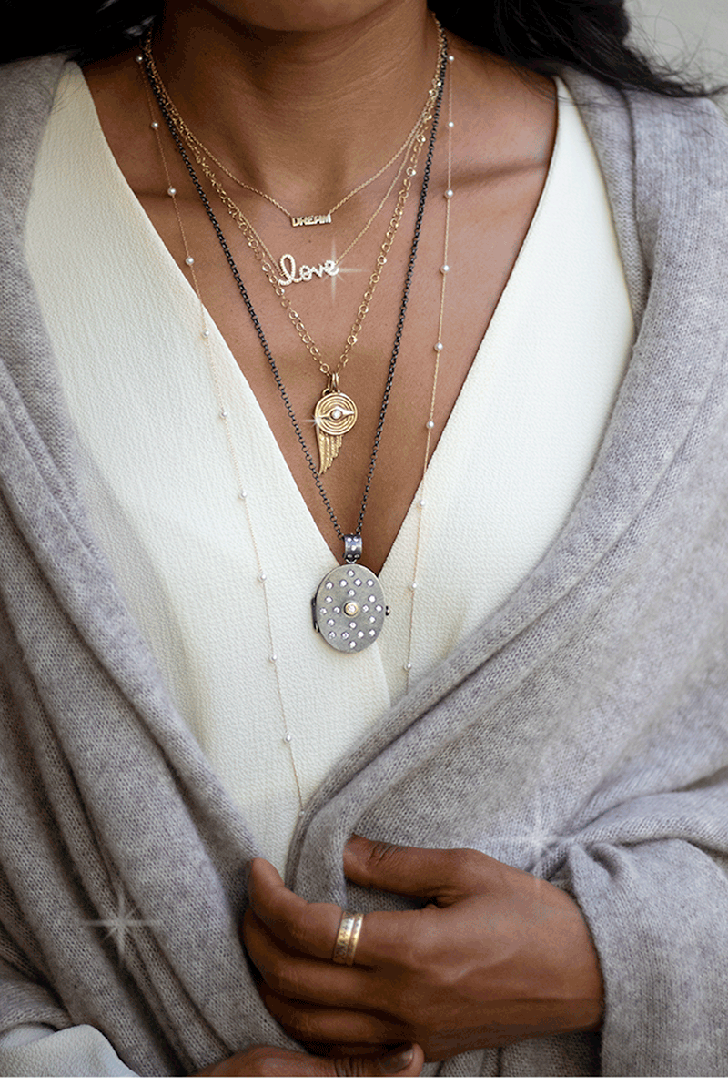 personalized gifts gift guide at NEWTWIST