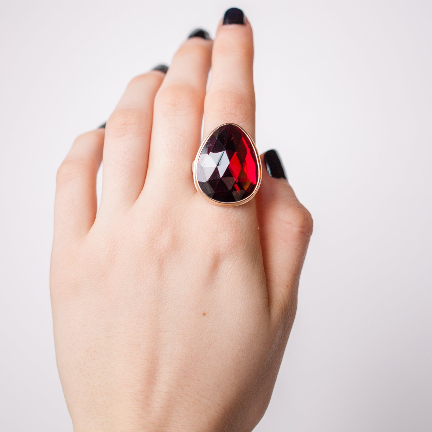 Jamie Joseph Trunk Show: Vertical Teardrop Rhodolite Garnet sz. 8