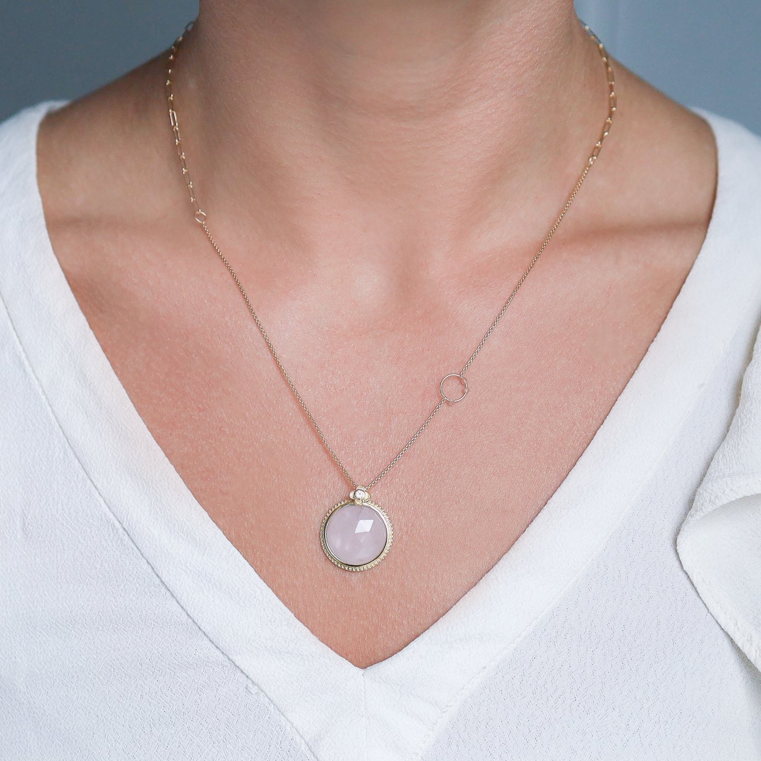 Lulu: Atlas rose quartz necklace