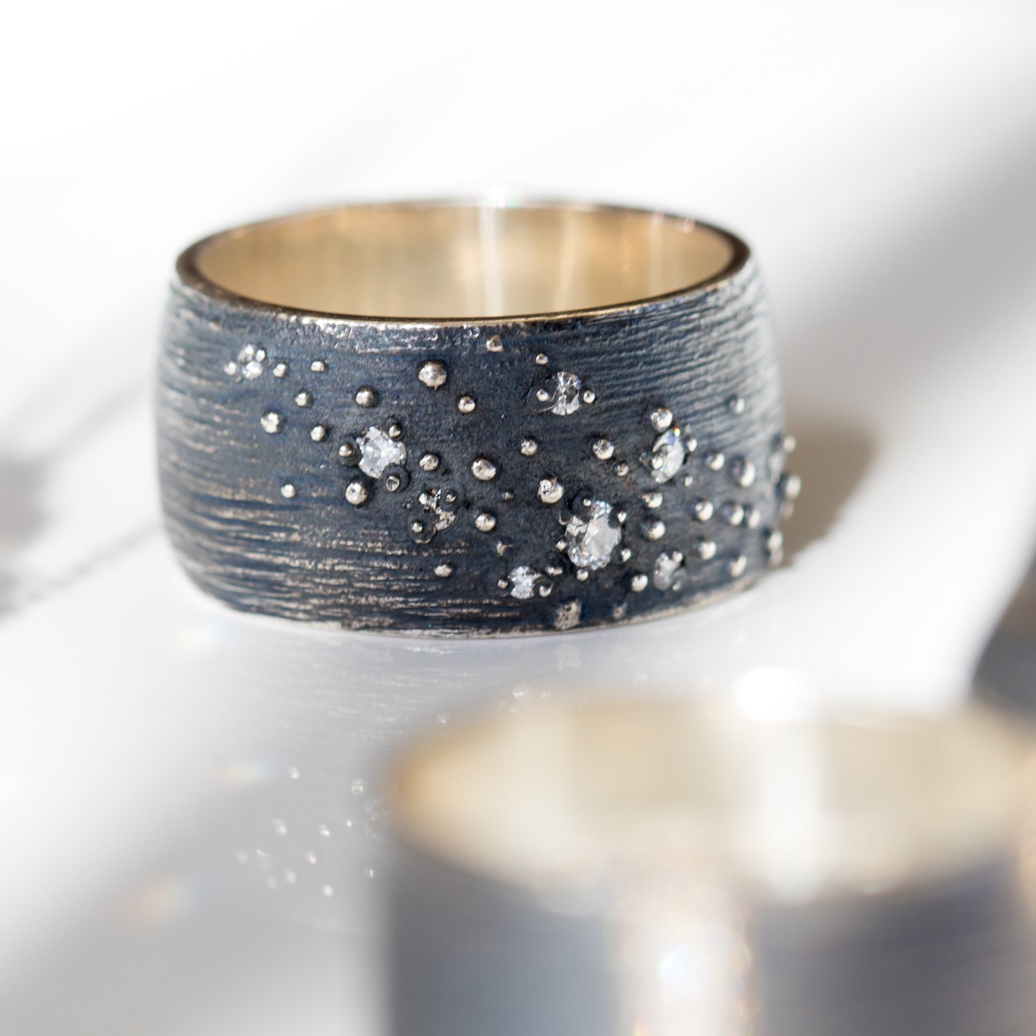 Wide Isla band by Shaesby