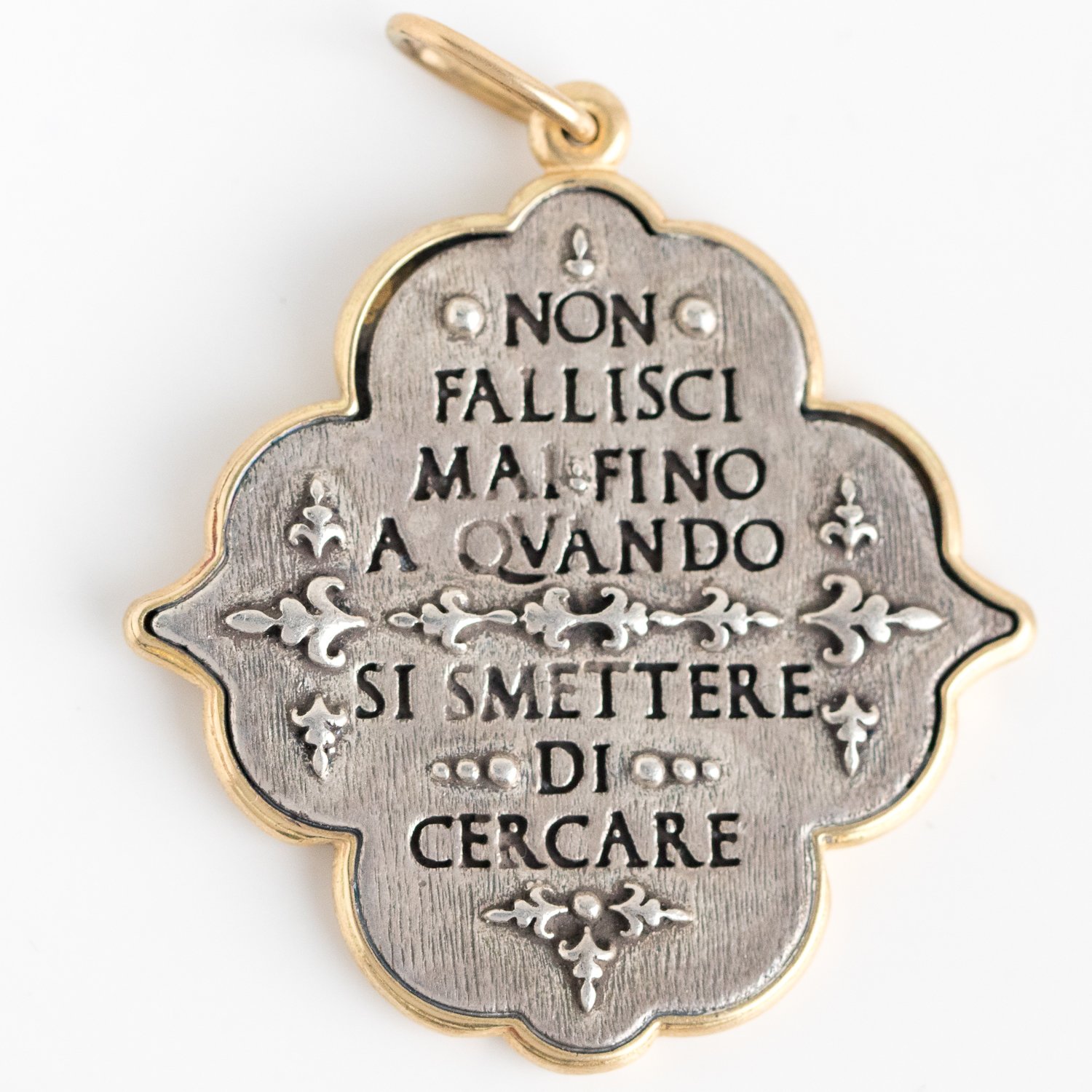 Erica Molinari Trunk Show: ss and 18k large poppy charm