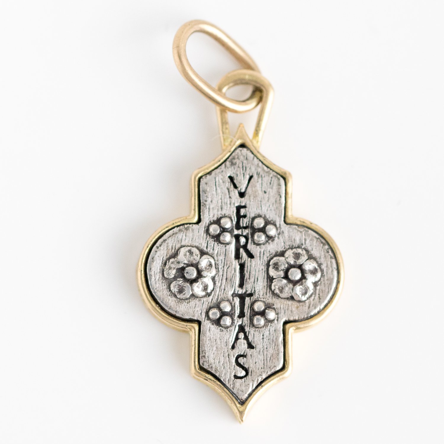 Erica Molinari Trunk Show: SS/18k cross heart charm "truth"