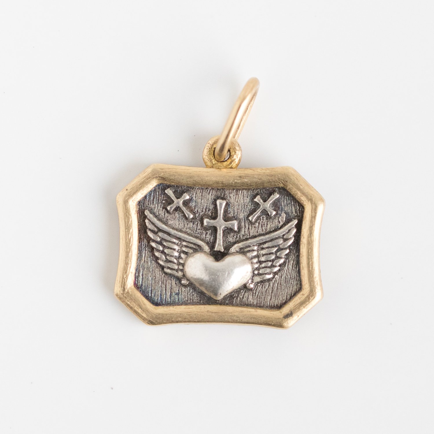 Erica Molinari Trunk Show: SS/18k winged heart "truth"