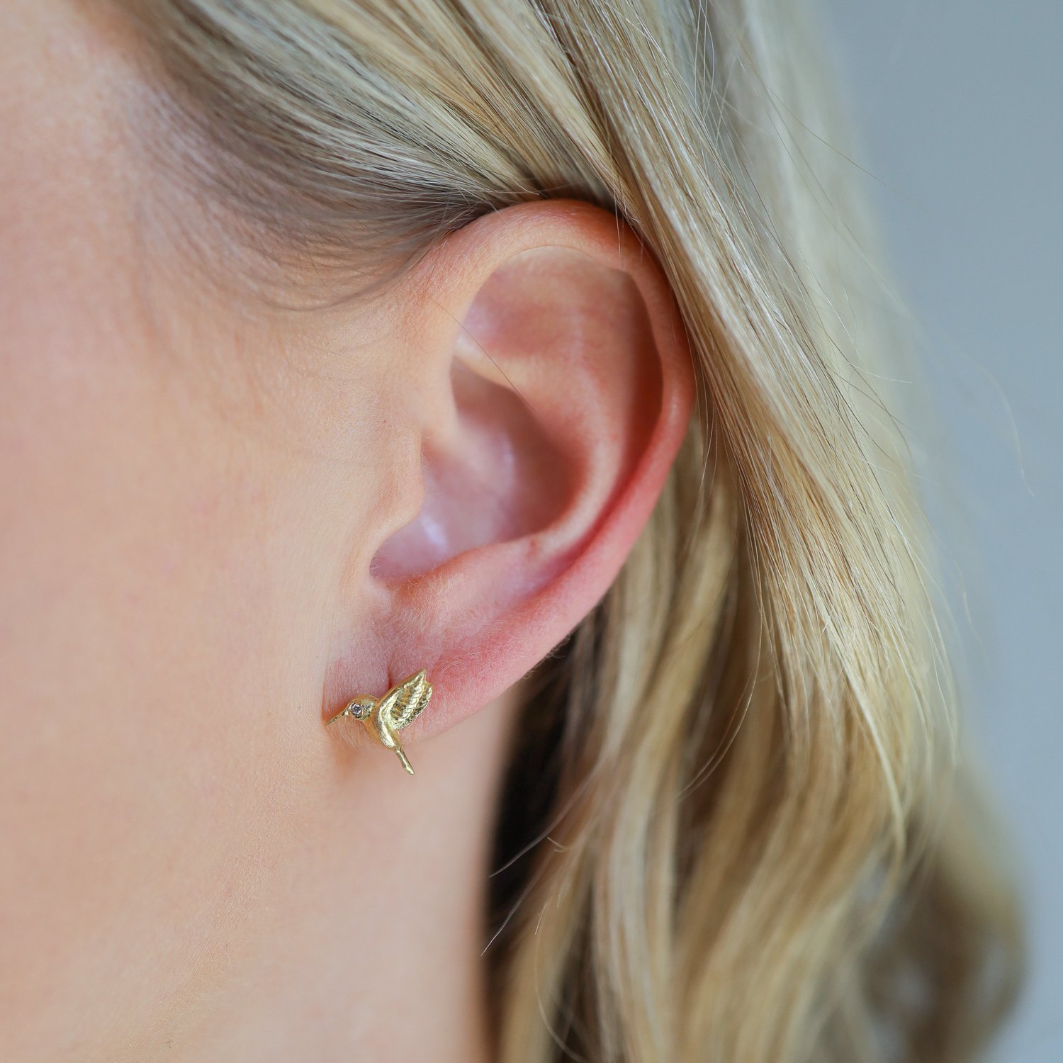 Erica Molinari Trunk Show: 18k baby hummingbird diamond eye earring .015 cts