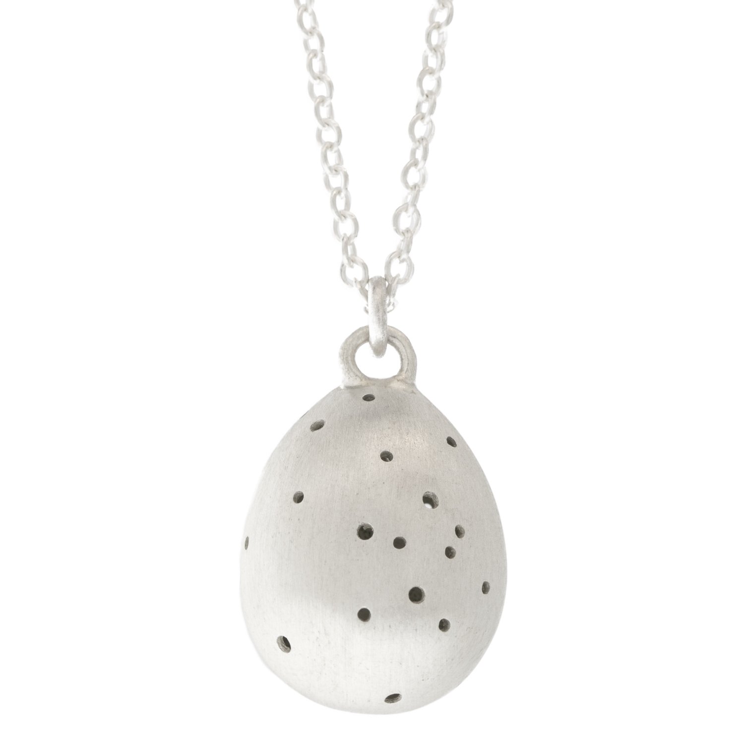 Hannah Blount: Speckled egg necklace