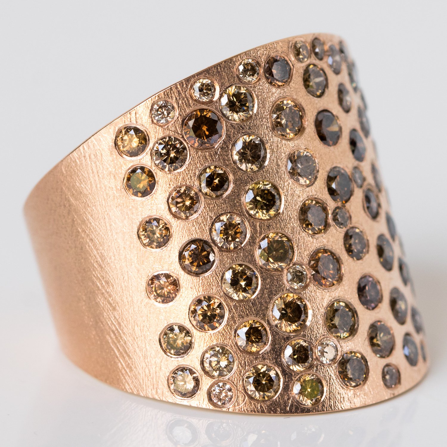 Rene Escobar Trunk show :18K RGwide ring w cognac diamonds