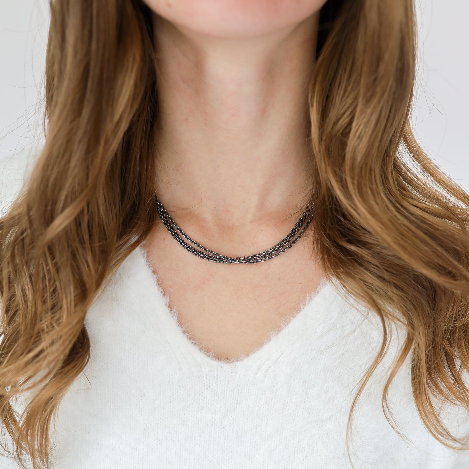 Rene Escobar Trunk show:18" triple strand chain w/toggle closure