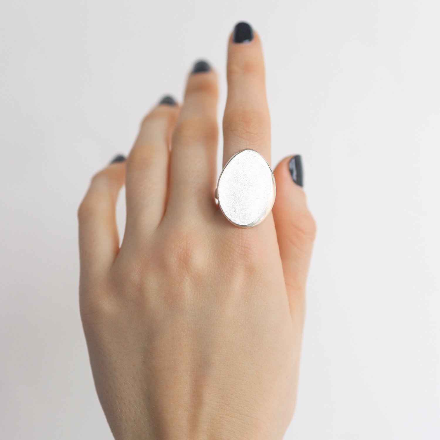 Shaesby: Egg ring,bright