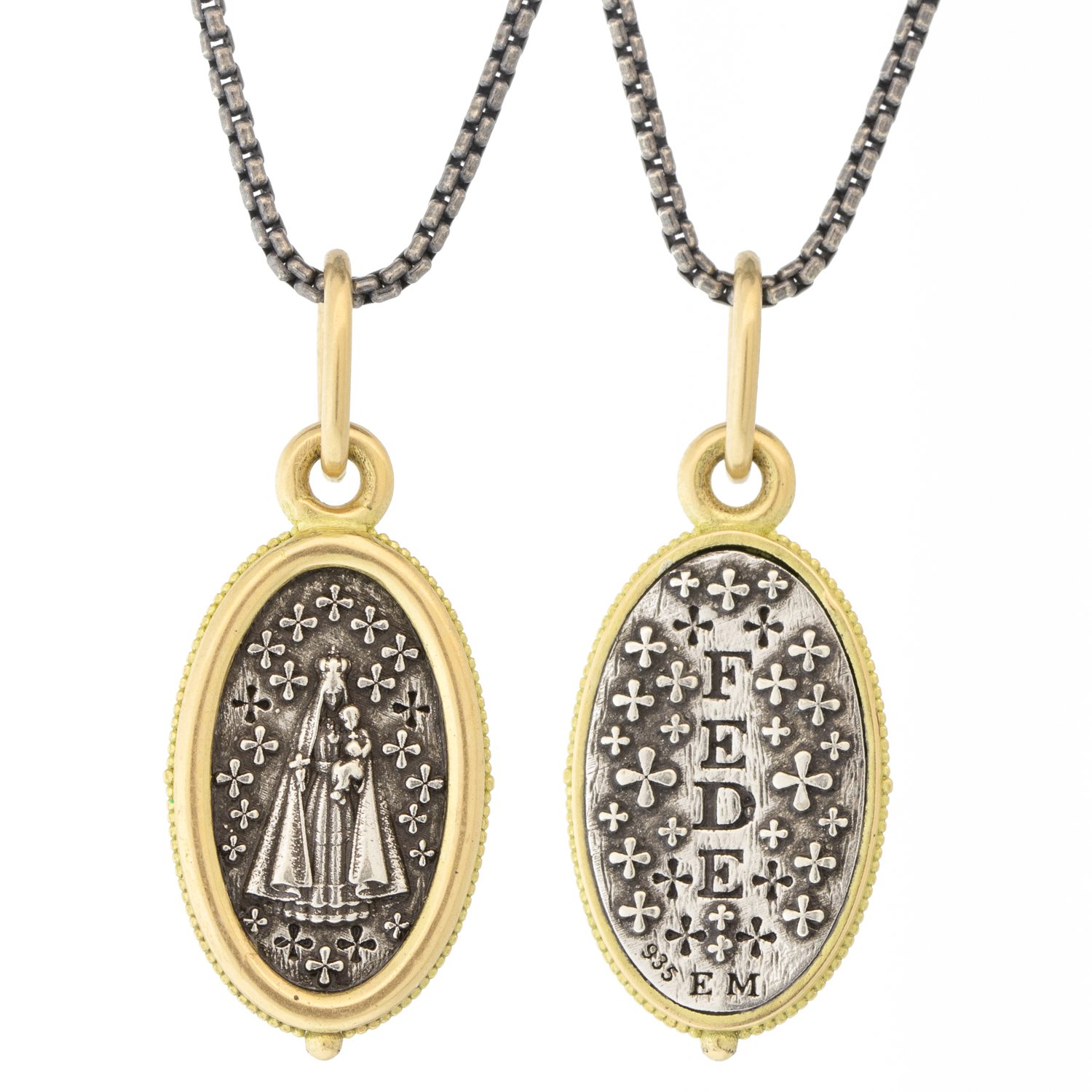 Erica Molinari: Charm, Oval Medalion with Mary Magdalenes, Small Size, "Faith", 18K Gold.