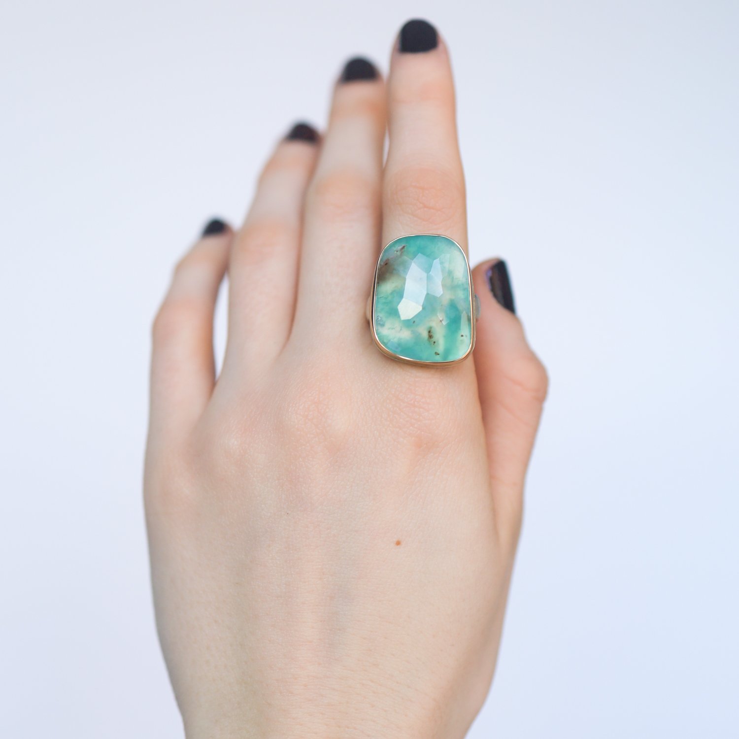 Jamie Joseph: Sterling & 14K Gold Ring w/ Vertical Asymmetrical Faceted AQUAPRASE on Comfort band