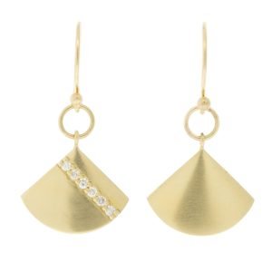 Kaylin Hertel: Fan drops mixed pair 1 14K gold 1 14K gold w/ diamond