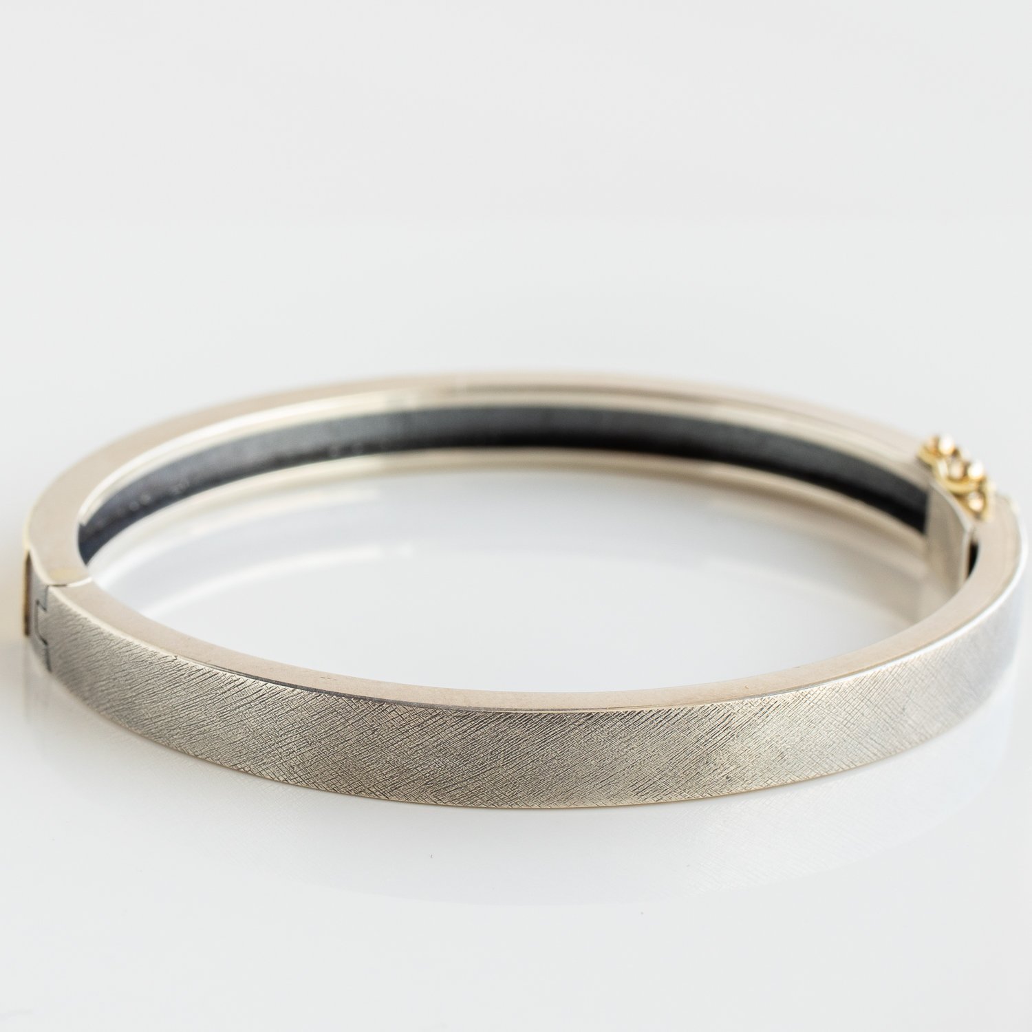 Rene Escobar TRUNK SHOW: Bangle, ADAM, 6MM 18K Gold & Silver, diamonds .35 tcw Sz M
