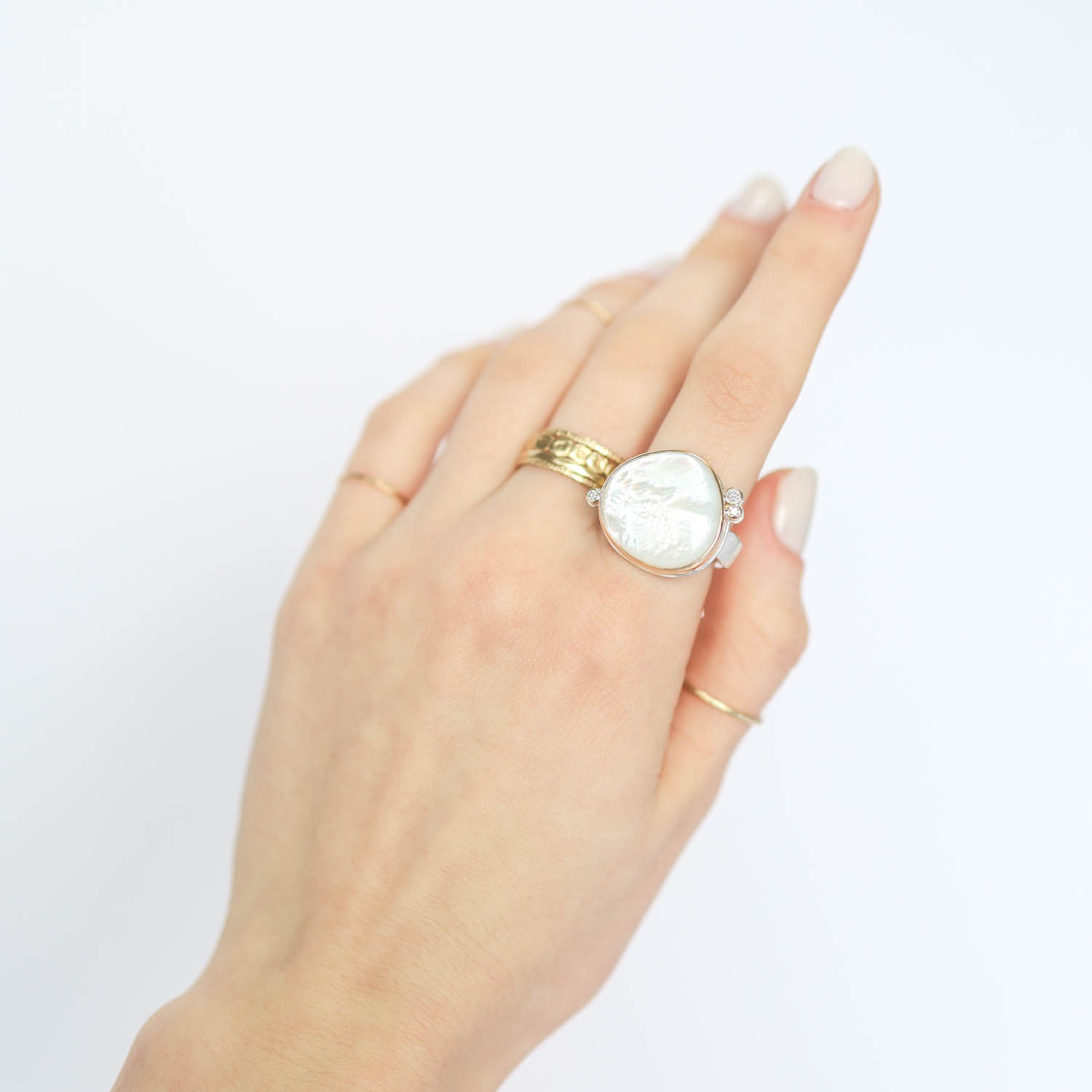 Jamie Joseph Trunk Show:Ring 4,Mother of pearl