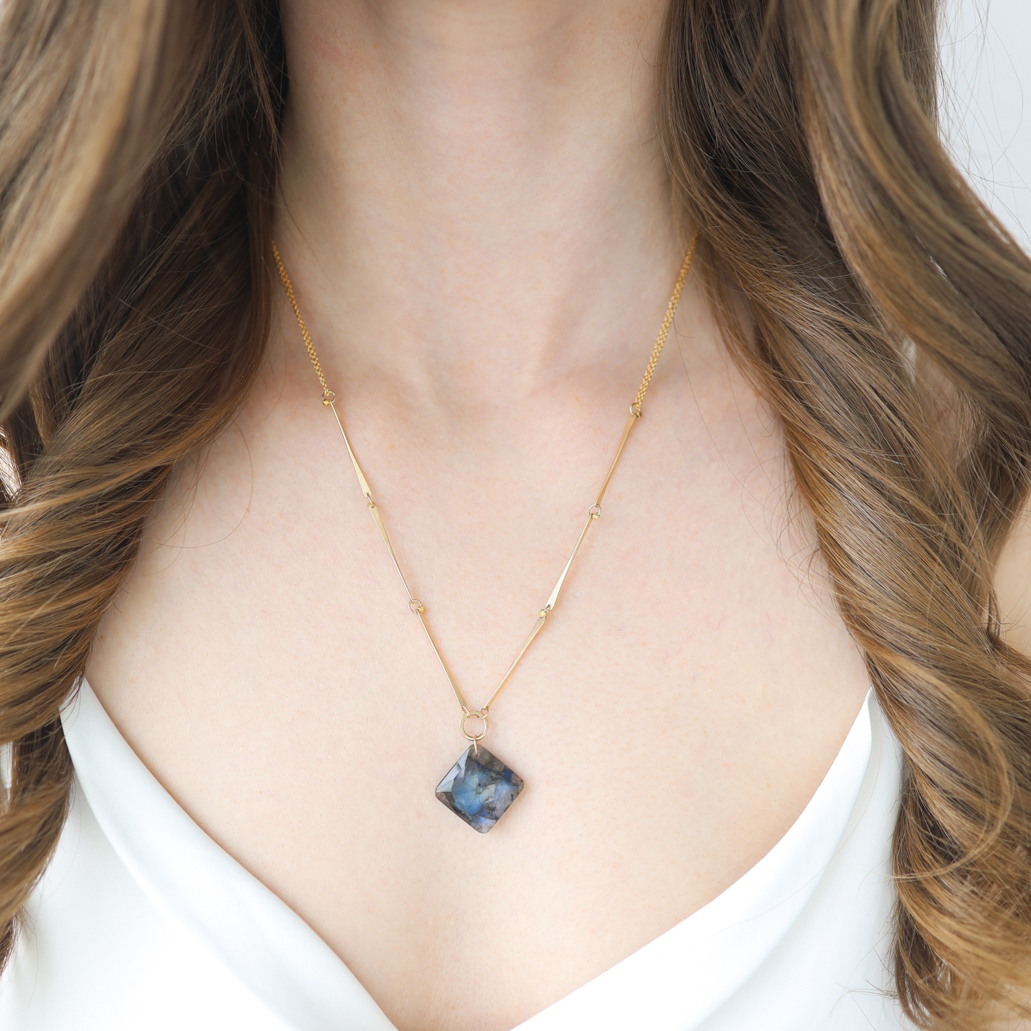 Lulu: Vida Necklace w/ Labradorite