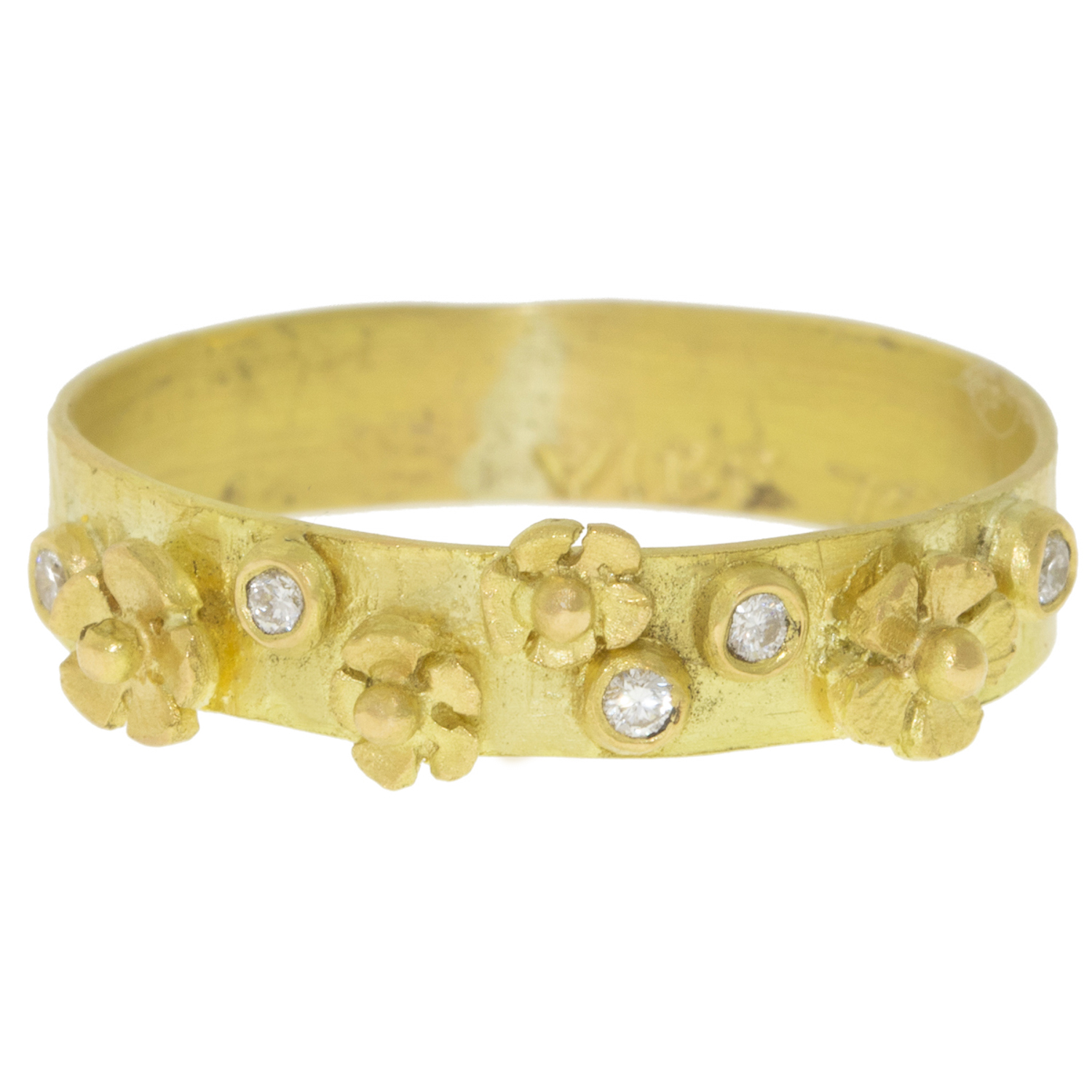 Lene Vibe: Ring,wide with 3 flowers and 5 diamonds,18K gold,SIZE 6