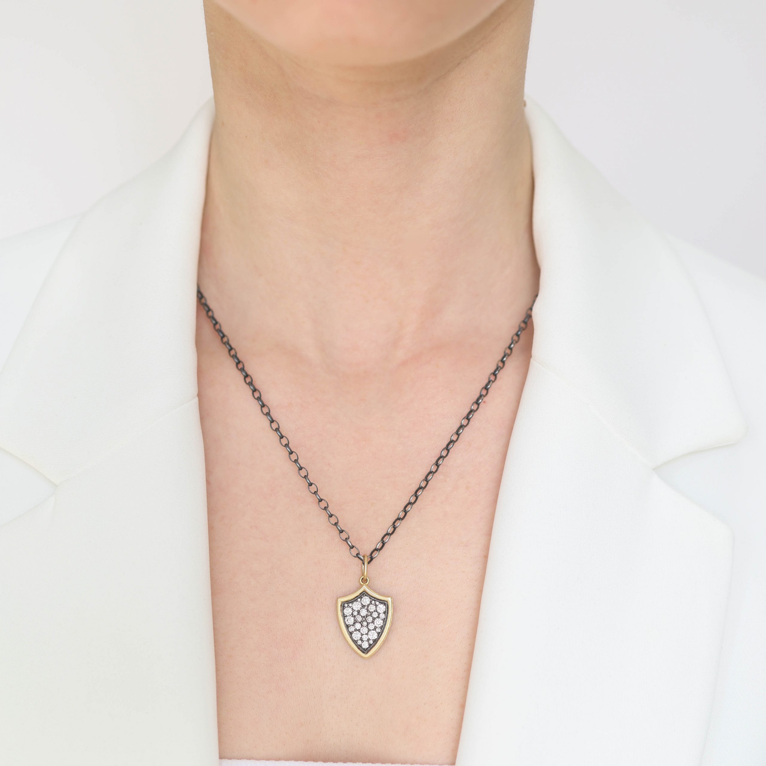 Erica Molinari trunk show : Charm,Shimmer diamond shield ,Tree of life,18K & Sterling silver,1.17tcw
