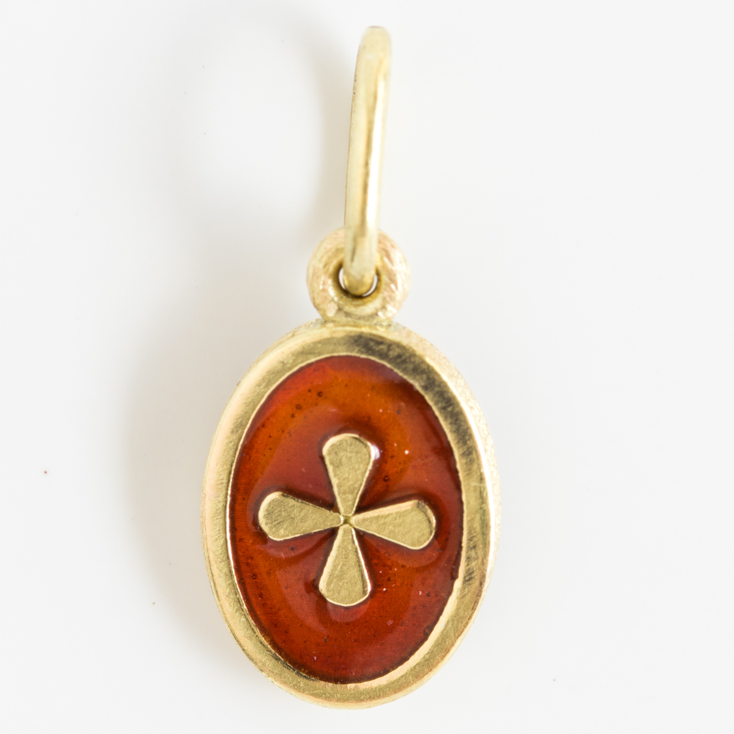 Erica Molinari Trunk Show: Charm, 18K gold, Red enamel Diamonds, .056 TCW Baby Oval Skull