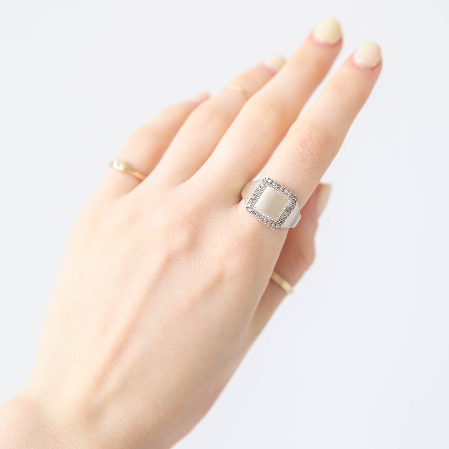 925SUNEERA: Ring, Vintage Finish, Signet style sterling silver, w/champagne diamonds, .30 TCW, sz 6.5, 1/2" at widest point