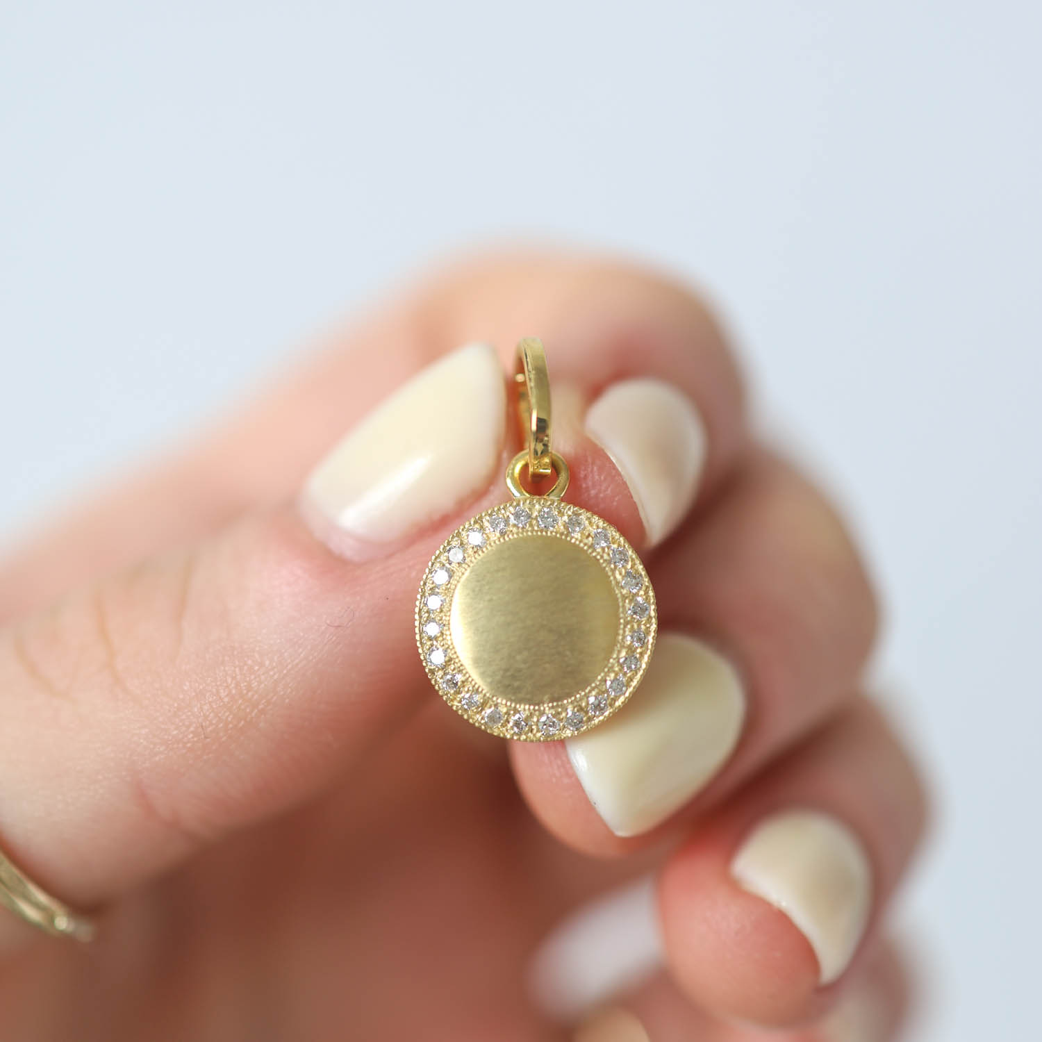925SUNEERA: Pendant, 14K Yellow gold w/White diamond Halo, 1 TCW, 14K gold bail, 1/2" in diameter