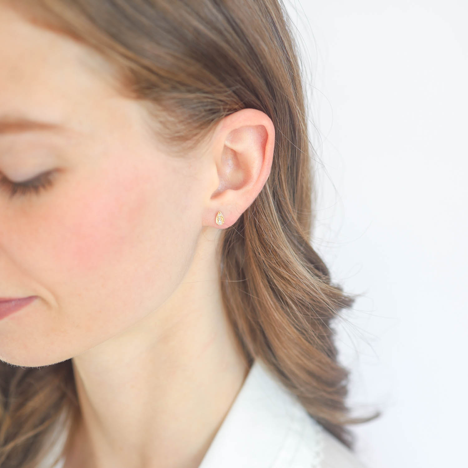 Victoria Cunningham Trunk Show: Earrings, Studs, Leaf, 3 Diamonds, 14K Yellow Gold. 1/4" x 1/8"