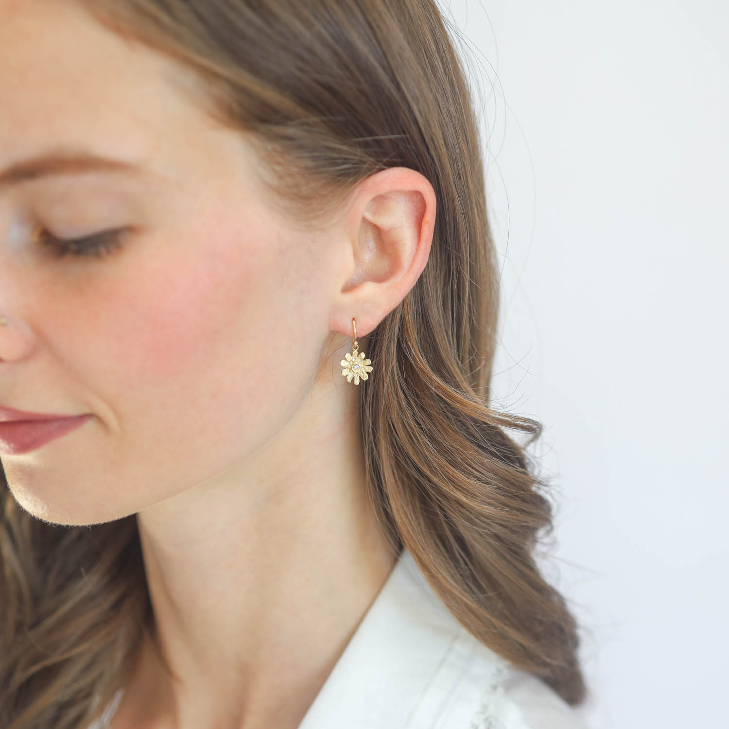 Victoria Cunningham: Tiny Daisy Dangle with Diamond