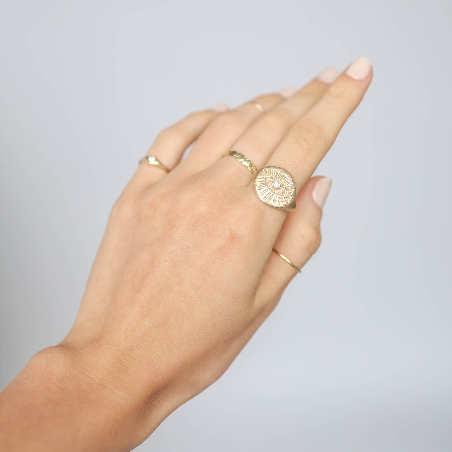 Victoria Cunningham Trunk show : Ring, 14 K Yellow gold,Evil eye signet