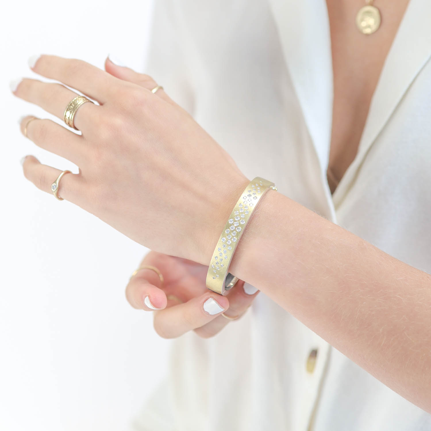 Rene Escobar : Bangle,ARIA,8 MM Yellow gold and Silver w/diamonds, sz Medium