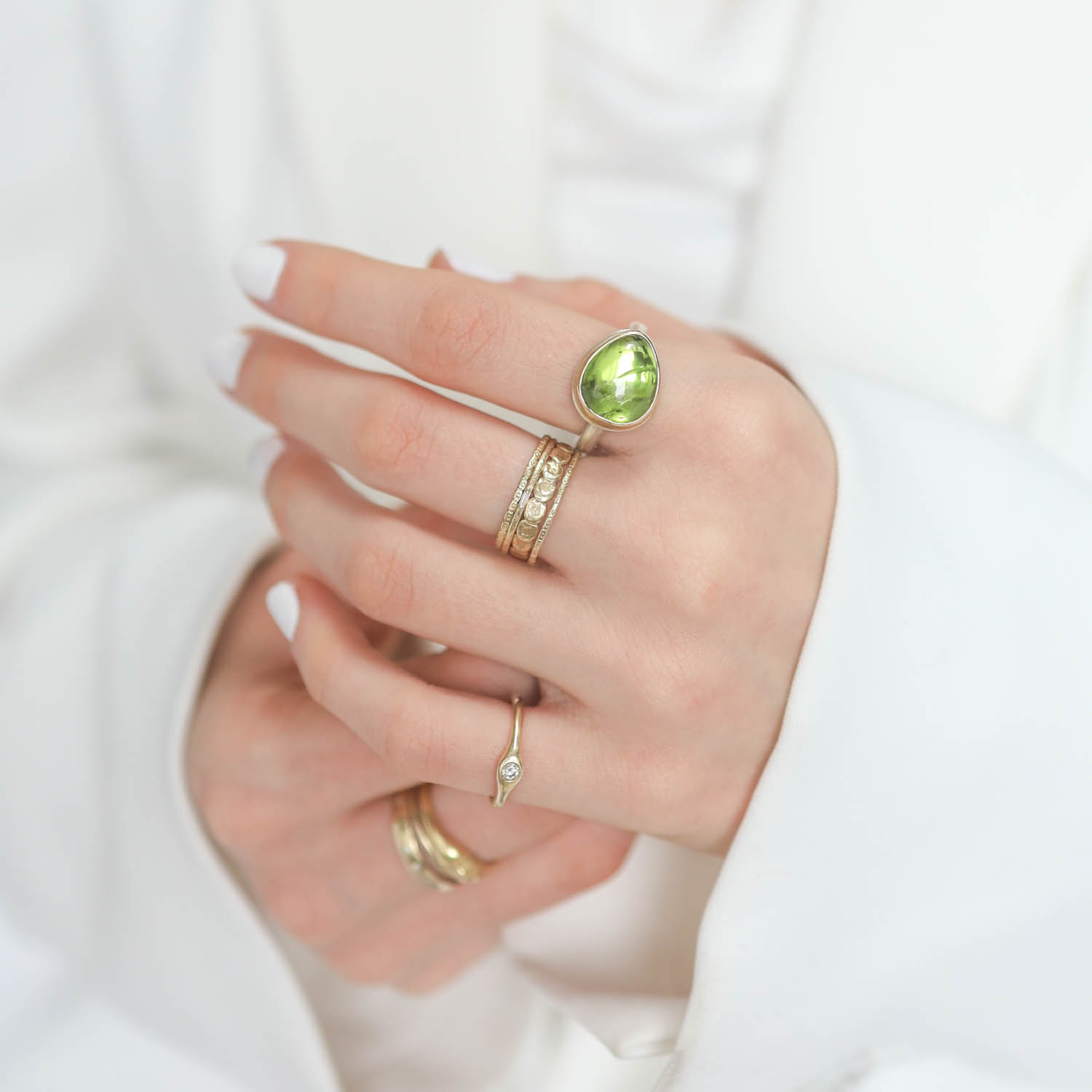 Jamie Joseph: PERIDOT Sterling & 14K Gold Ring w/ Small Teardrop Smoothon Middle Organic Band size 7, 3/8" x 1/2"