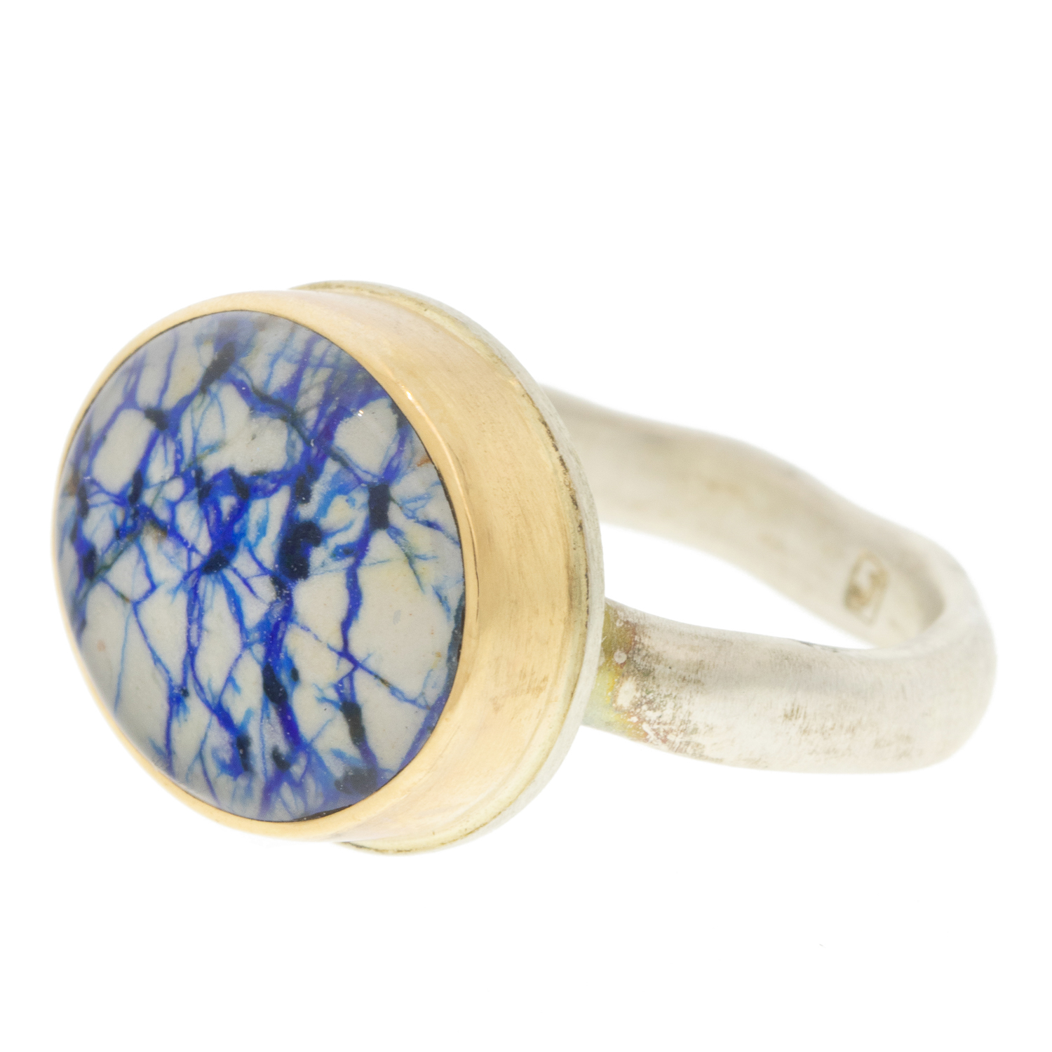 Jamie Joseph: SS and 14k Gold Ring w/ Small Oval AZURITE & QUARTZ on Middle Groovy Band, Measures 9/16" x 5/8" size 7