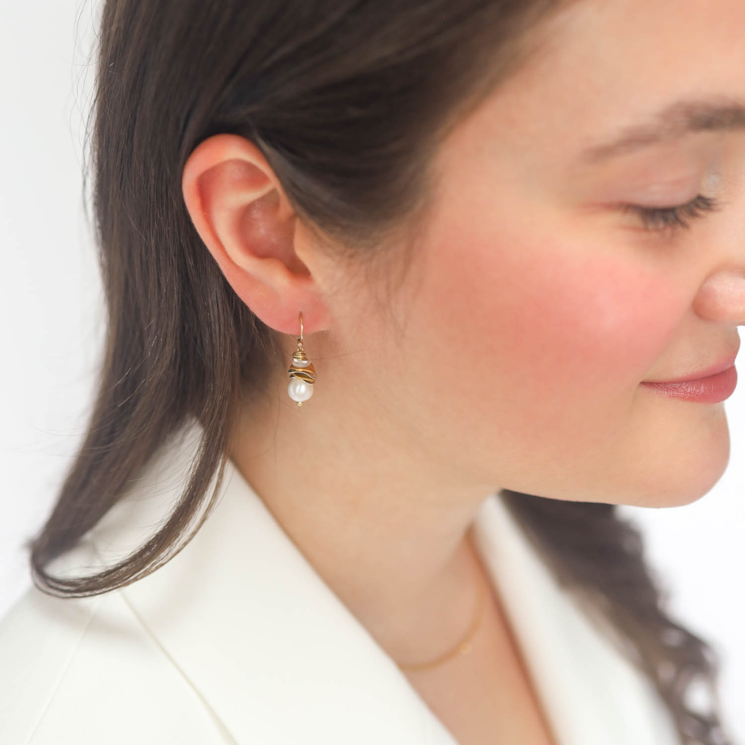 LuLu: Rio Earrings, White Pearl-Small