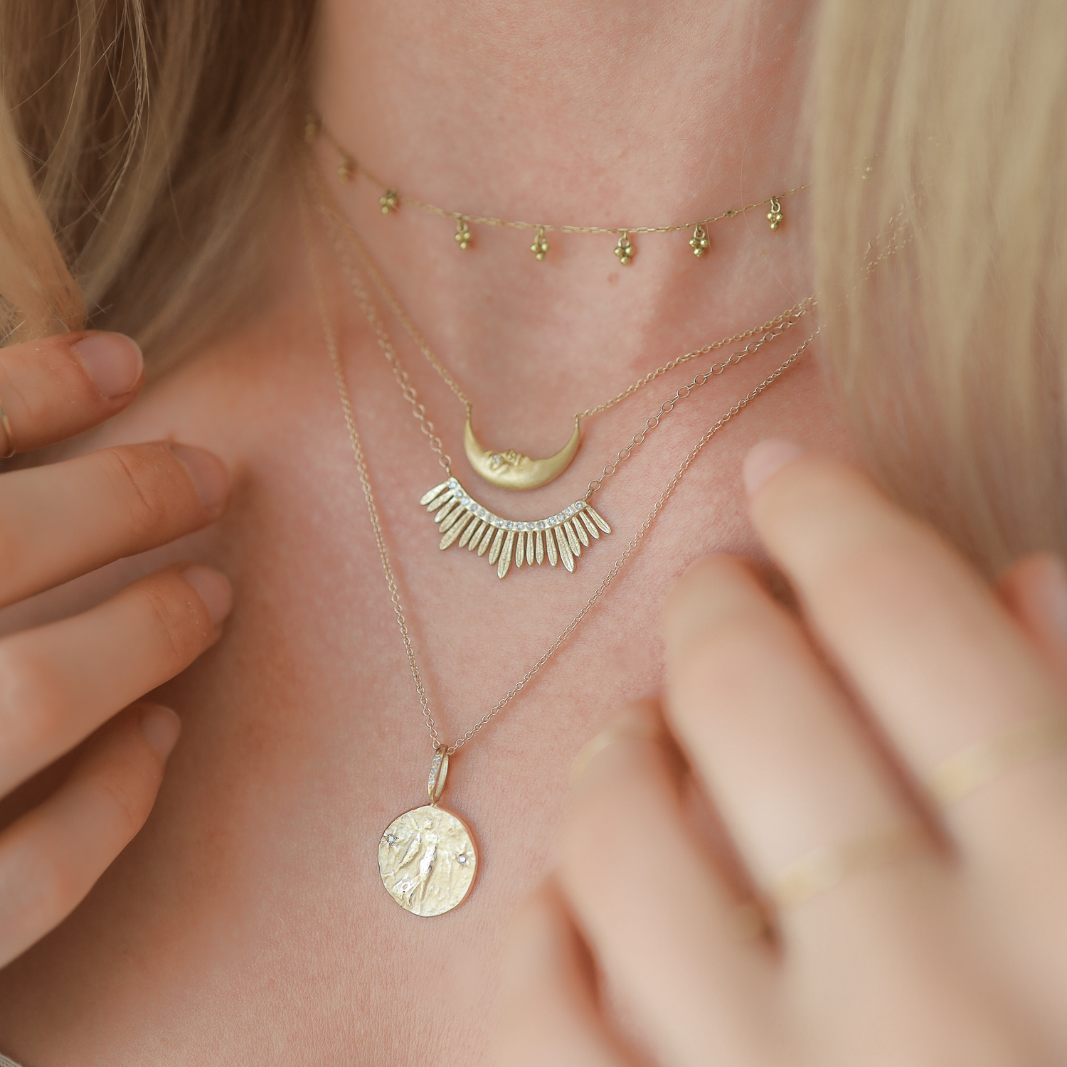 Acanthus: Diamond Luminous Necklace