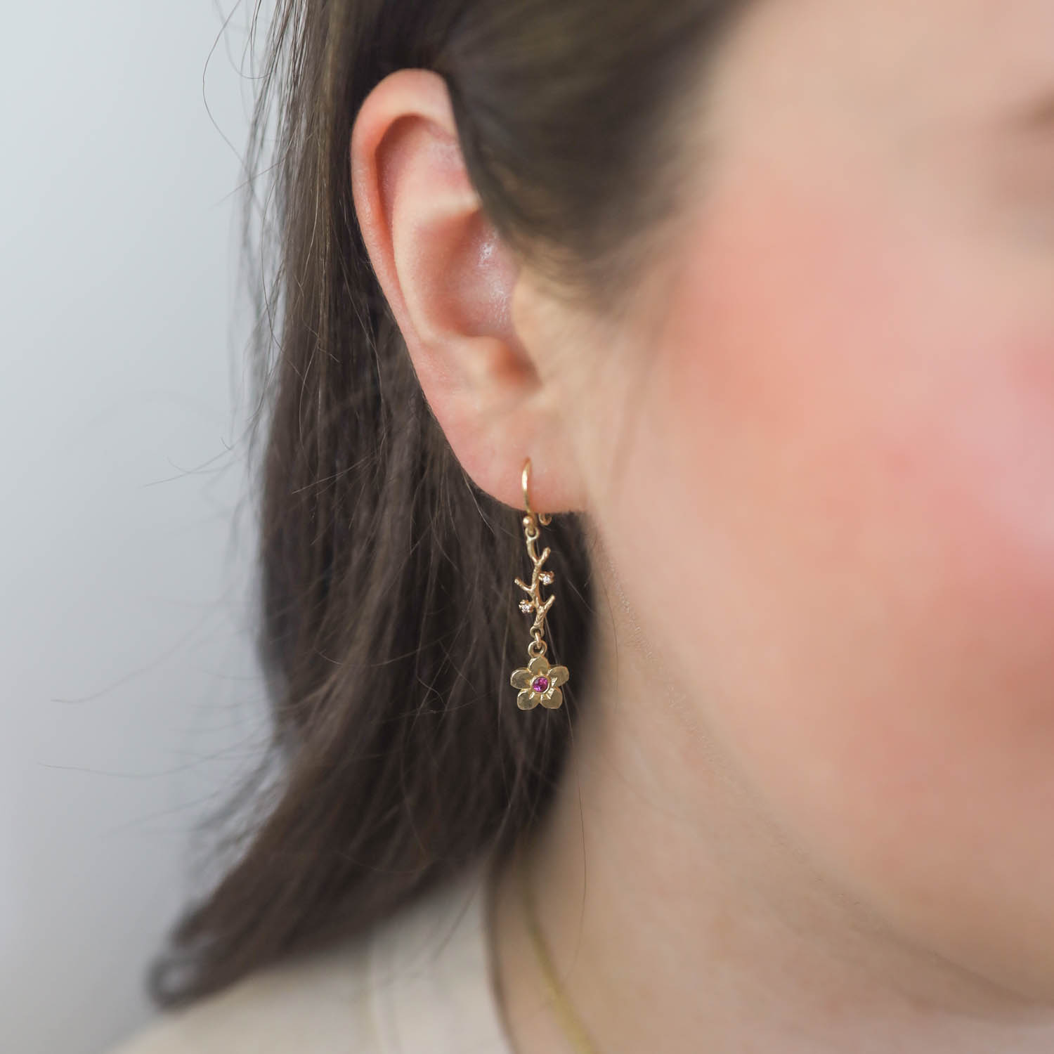 Victoria Cunningham Trunk Show: Earrings,14K 2 Dia branch & flower w/ruby