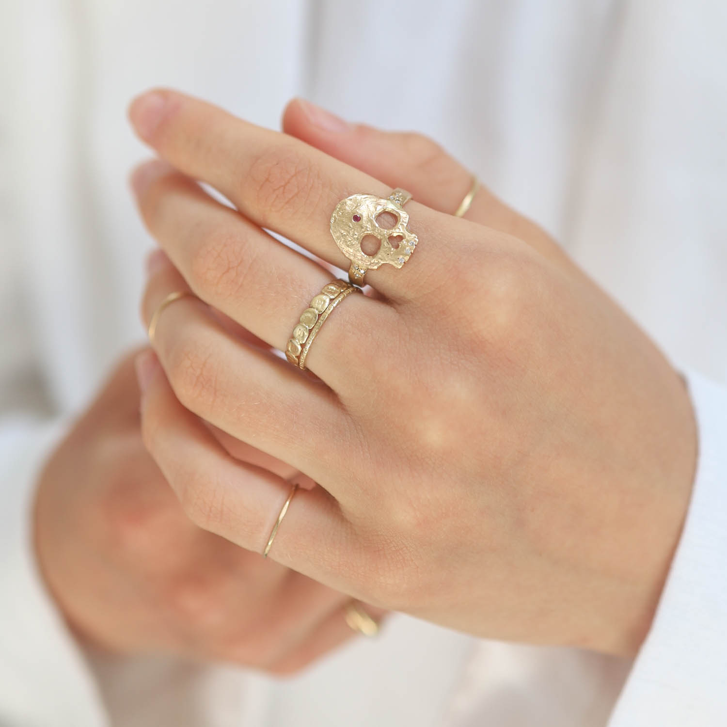 Victoria Cunningham Trunk show : 14K Skull ring with diamond teeth and ruby