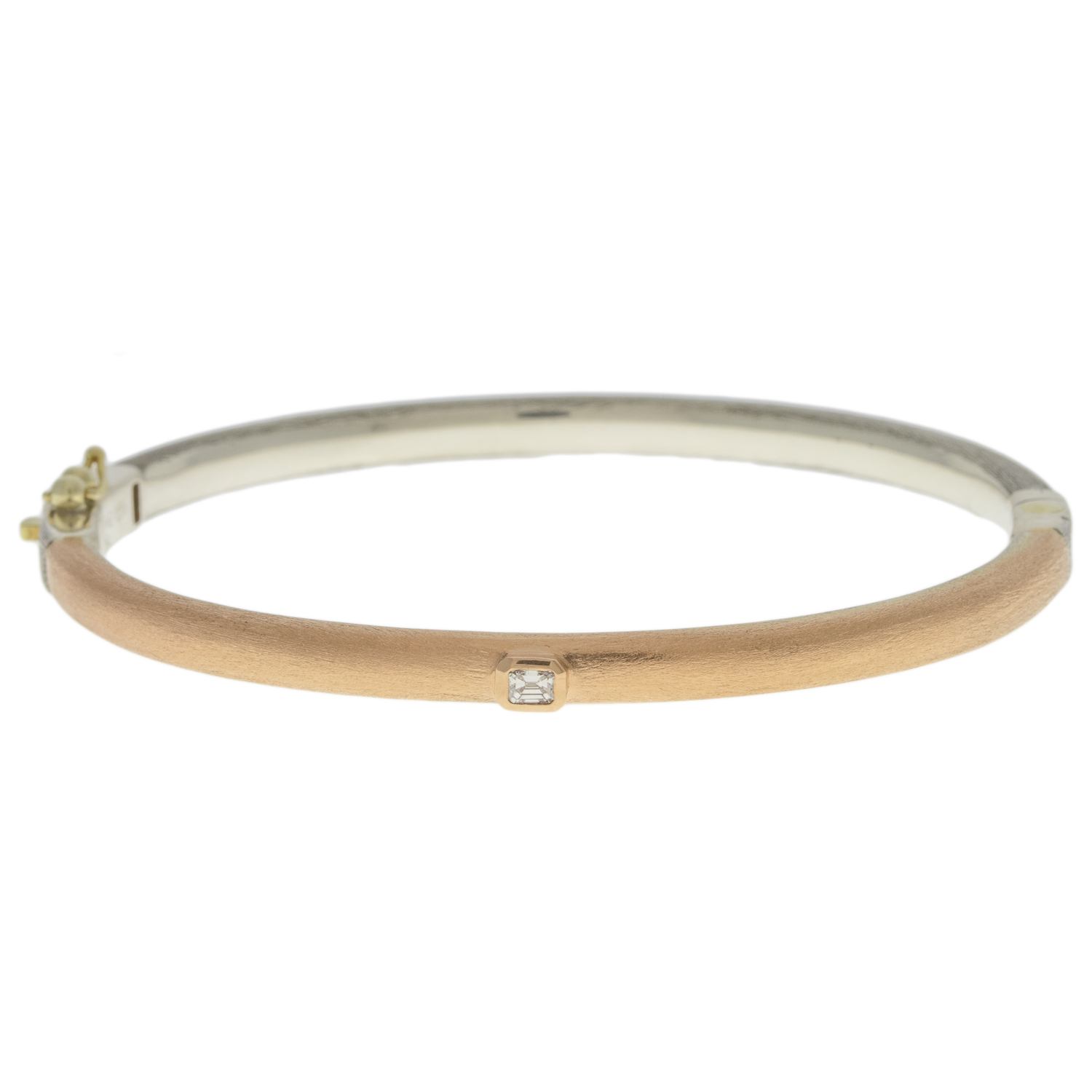 Rene Escobar Trunk show:BANGLE 4MM IN SILVER 18K RG AND 0.08CT EMERALD CUT DIA