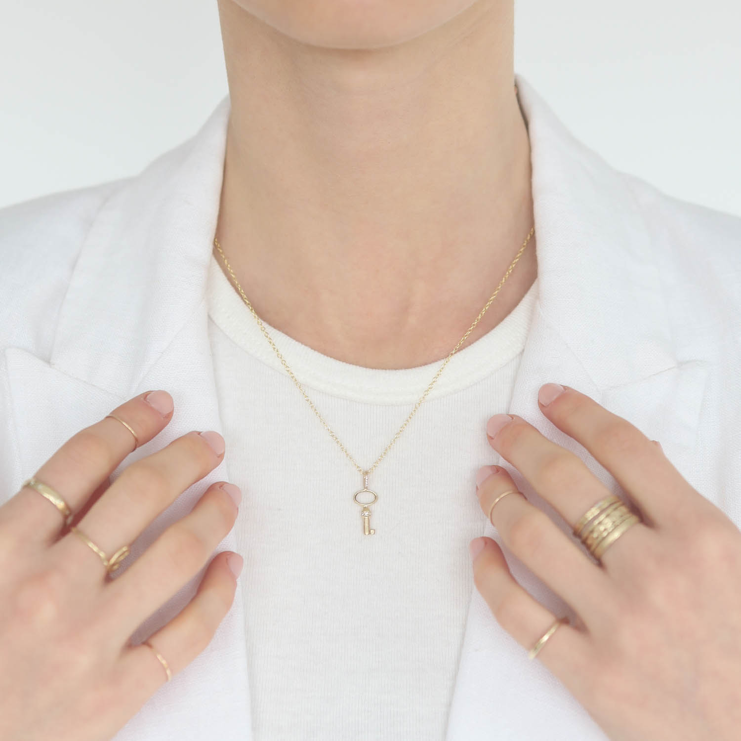 Acanthus : Necklace,Oval Key Pendant,16/18" ,14K Yellow gold