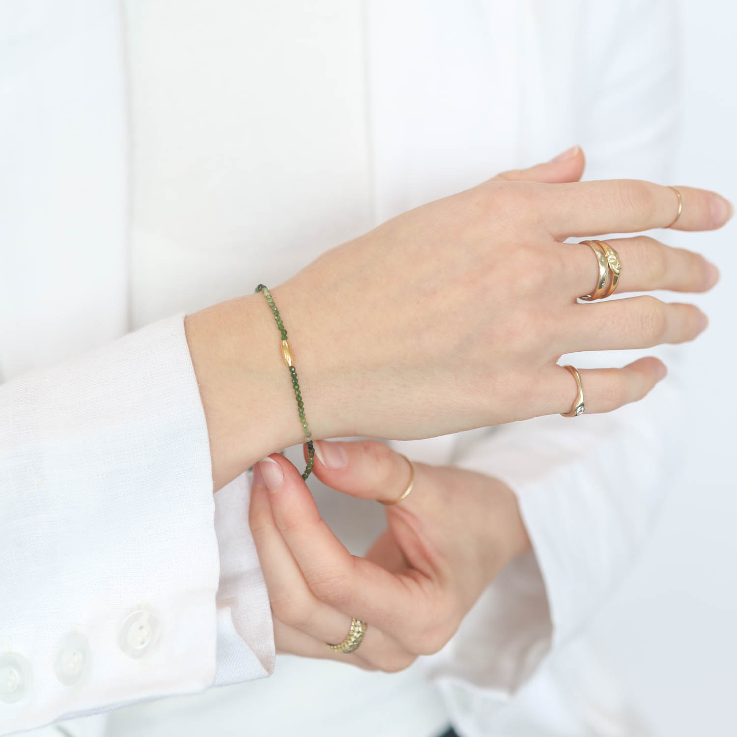 Margaret Solow : Beaded bracelet,18k bead,Green tourmaline